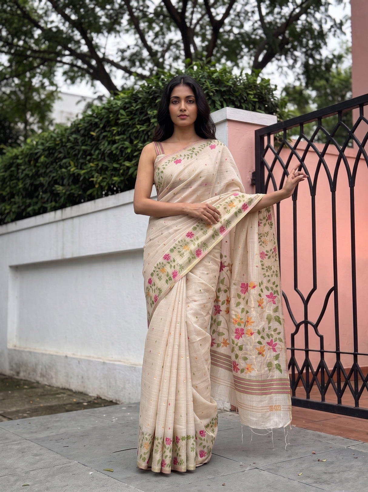 MIMOSA Half White Banarasi Linen Saree — pose 6 styling detail