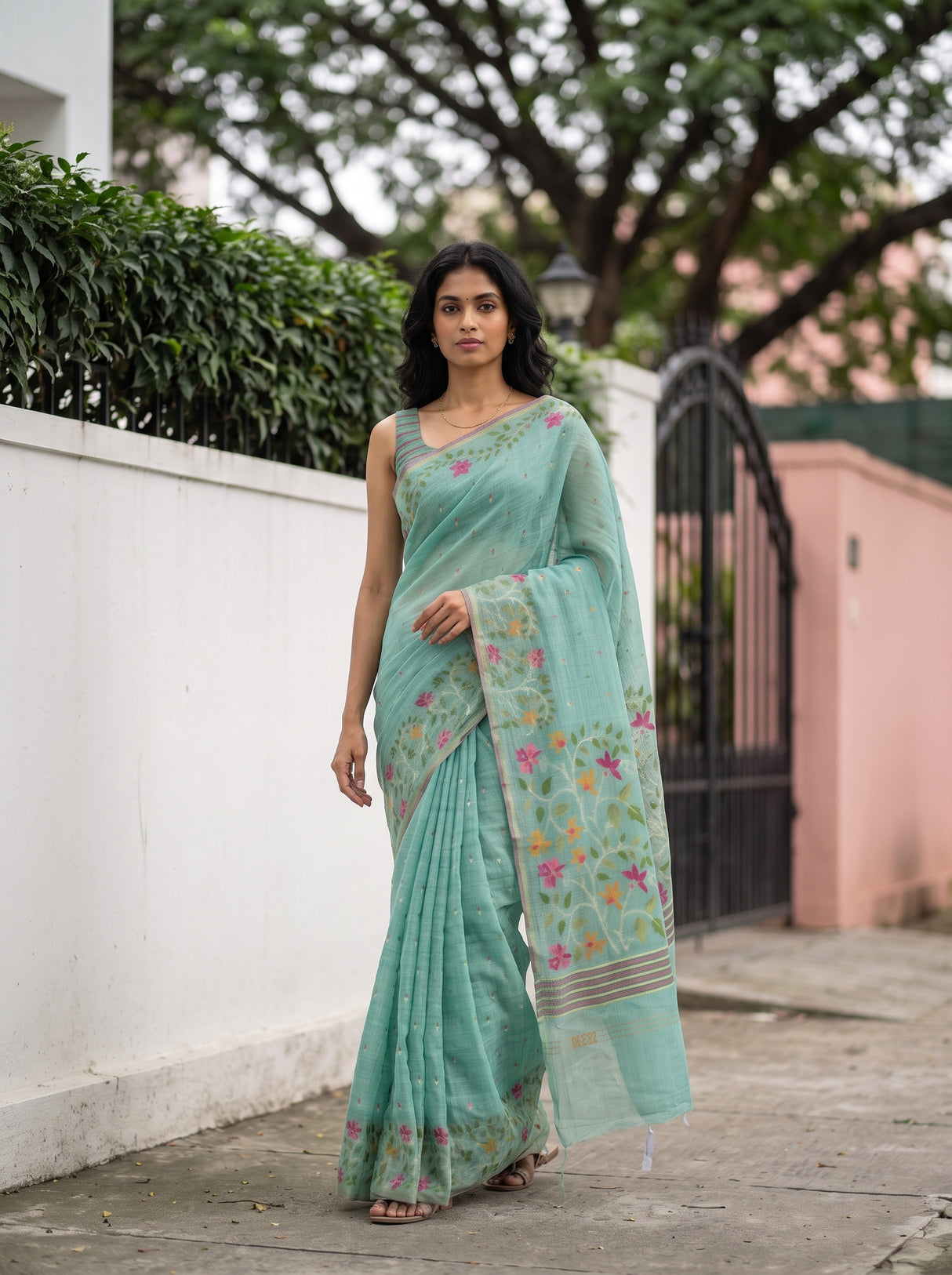 MIMOSA Rama Banarasi Linen Saree — pose 7 styling detail