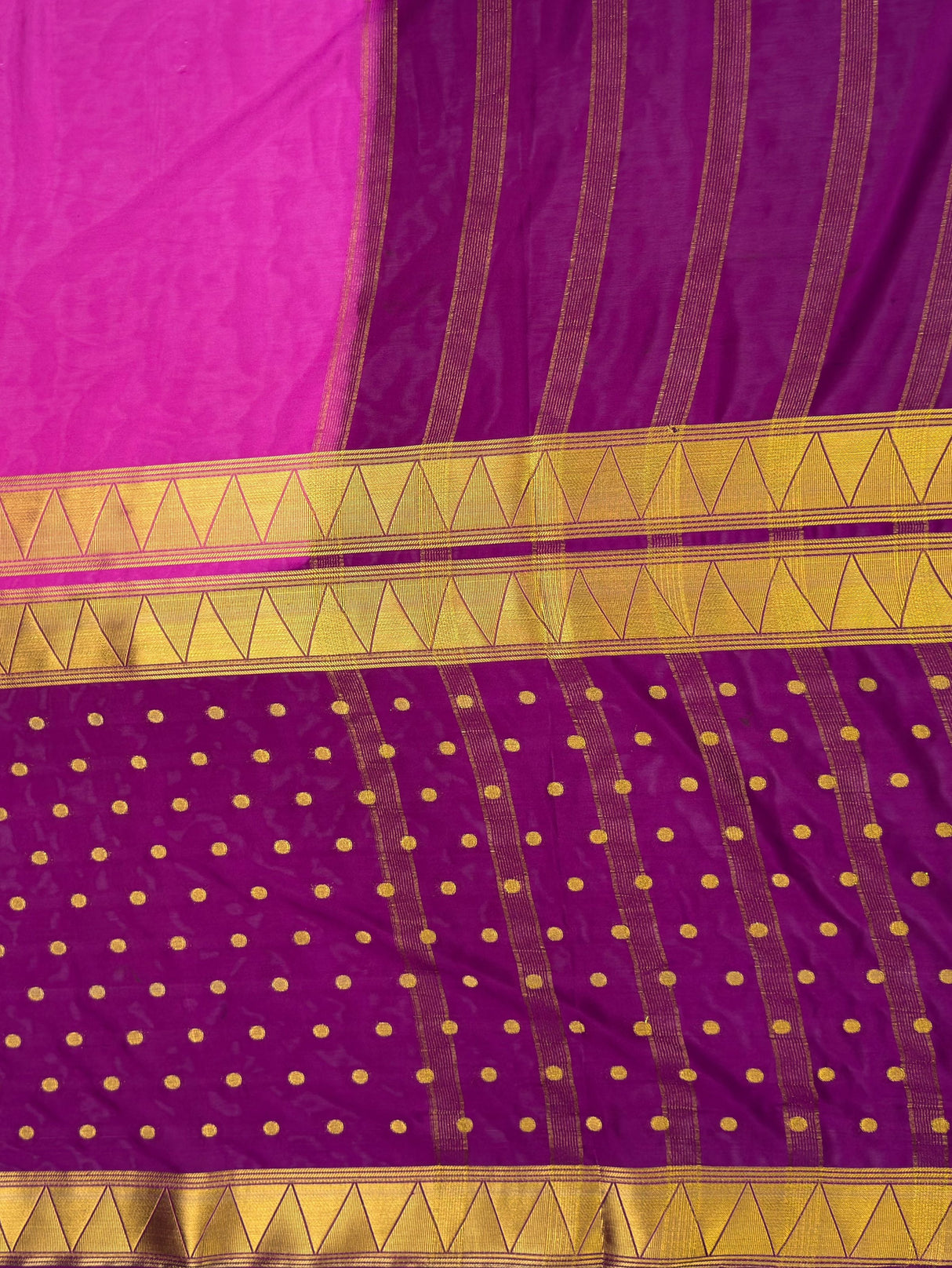 MIMOSA Magenta Saree Saree — pallu and zari work detail