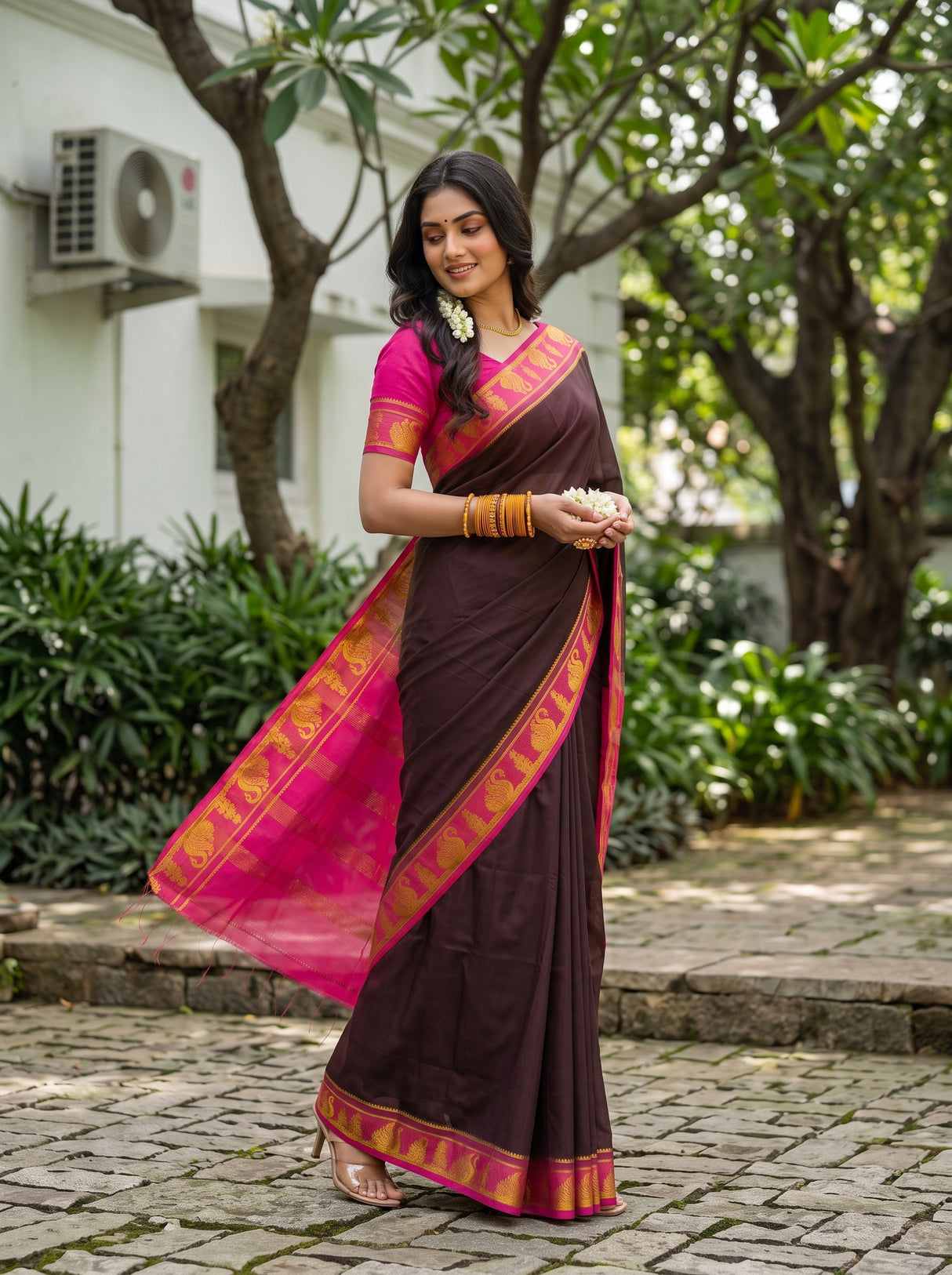 MIMOSA Chocolate Saree Saree — pose 9 styling detail