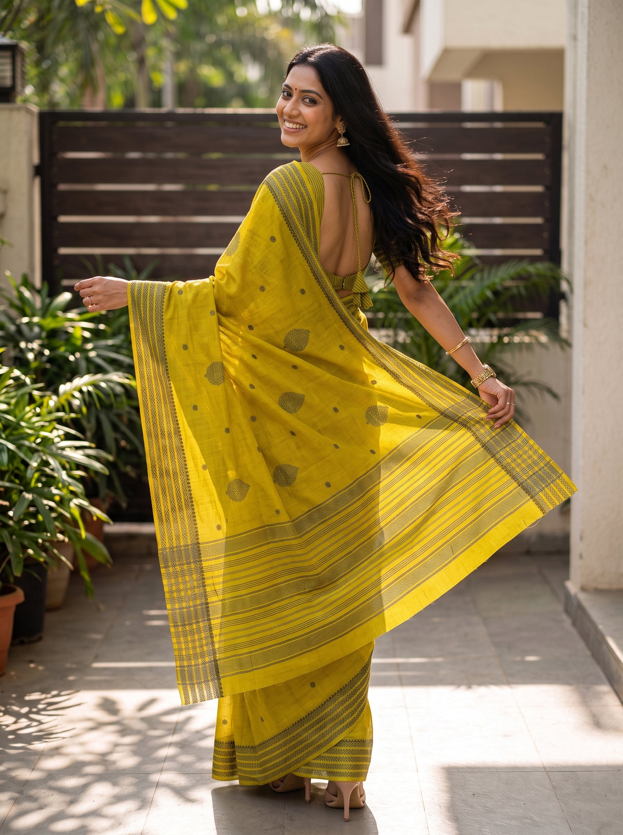 MIMOSA Lemon Banarasi tusser Saree — pose 9 styling detail
