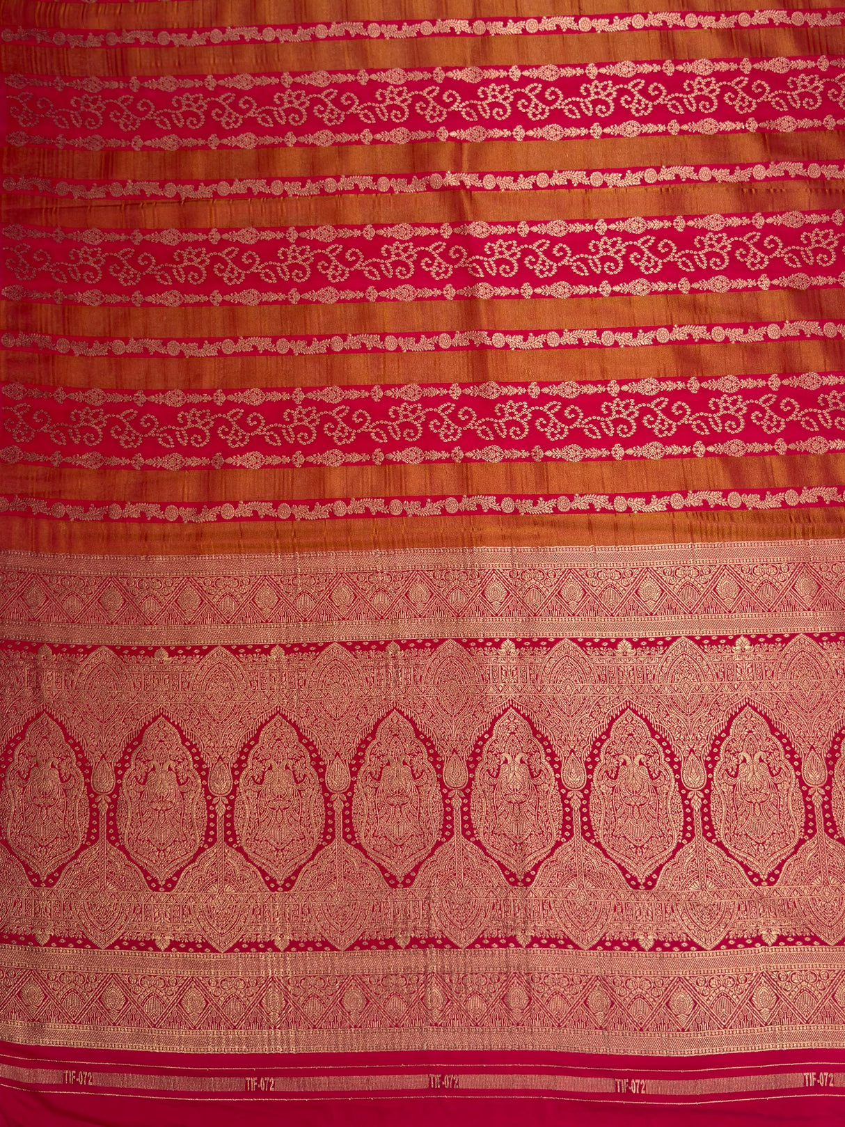 MIMOSA Strawberry Saree Saree — pallu and zari work detail