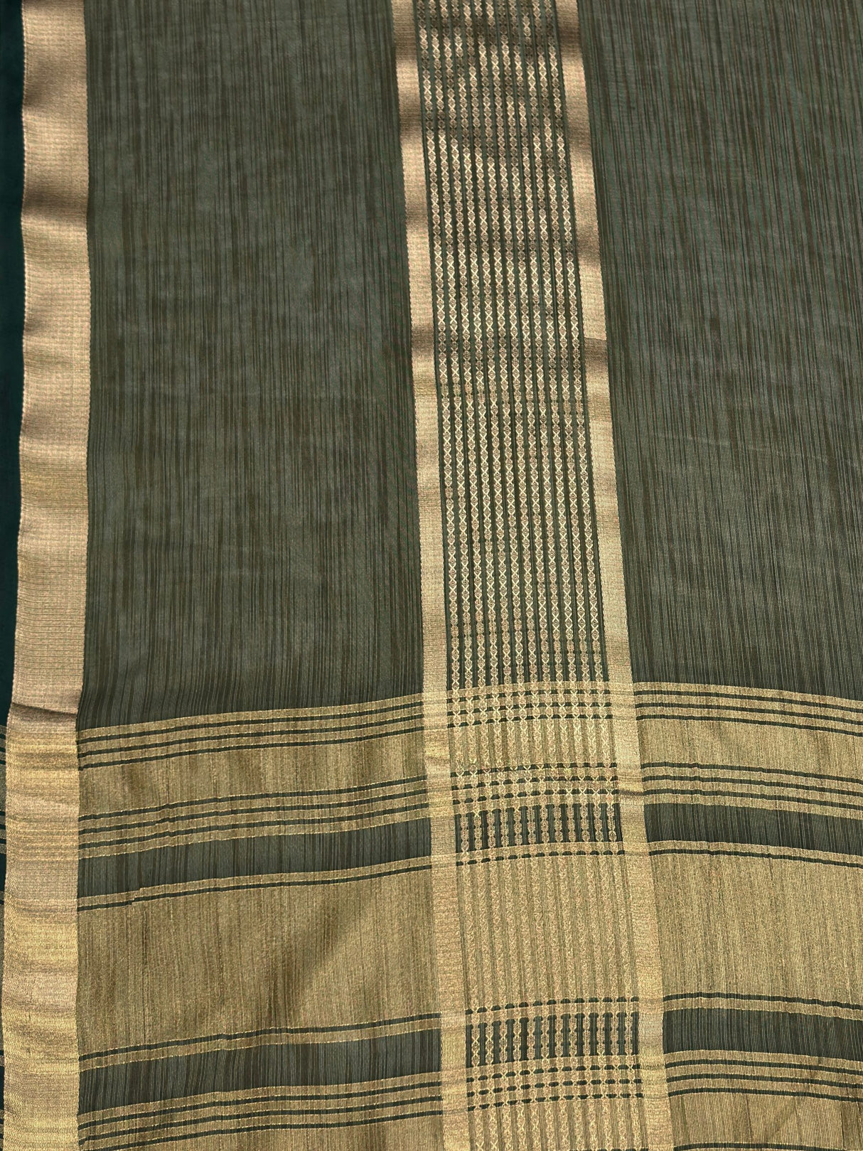 MIMOSA Bottle Green Saree Saree — pallu and zari work detail