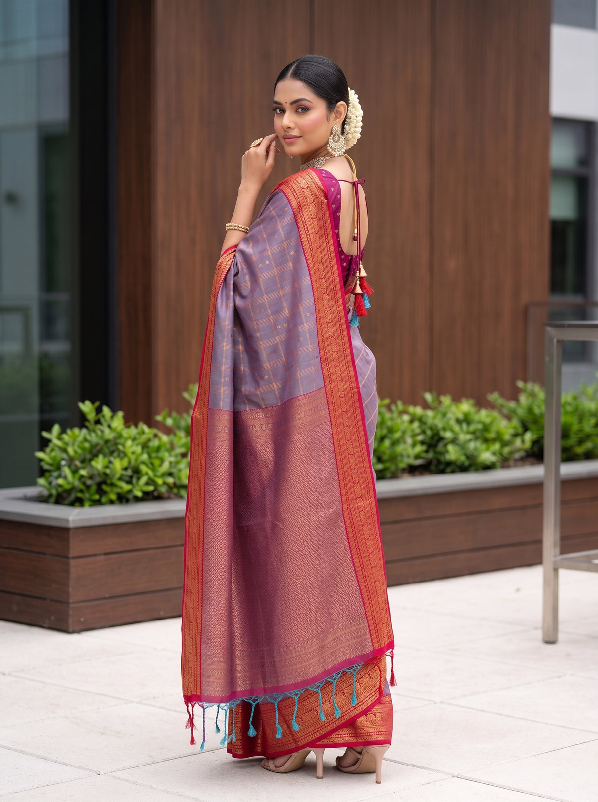 MIMOSA Violet Saree Saree — pose 7 styling detail