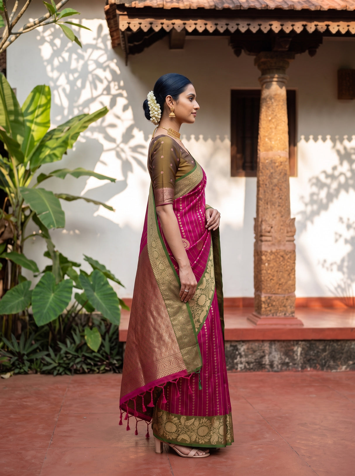 MIMOSA Rani Saree Saree — pose 3 styling detail