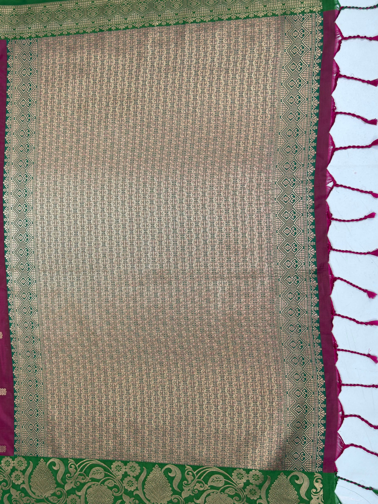 MIMOSA Wine Saree Saree — pallu and zari work detail