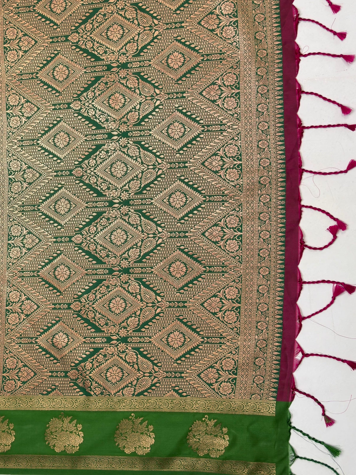 MIMOSA Wine Saree Saree — pallu and zari work detail
