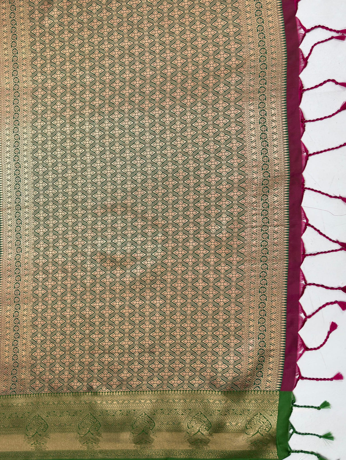 MIMOSA Wine Saree Saree — pallu and zari work detail