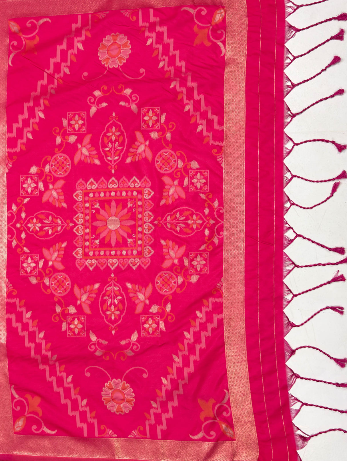 MIMOSA Wine Saree Saree — pallu and zari work detail