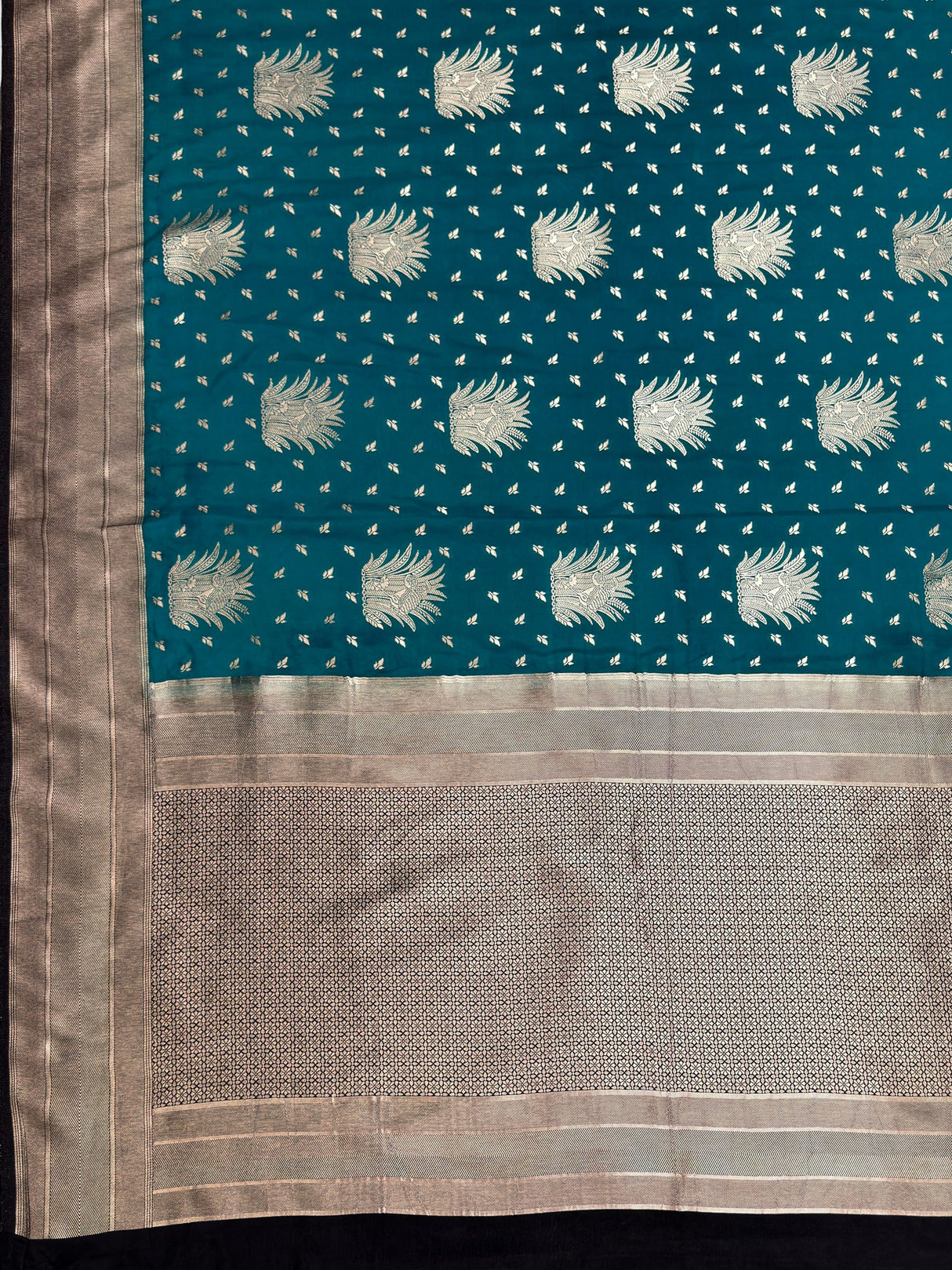 MIMOSA Sapphire Saree Saree — pallu and zari work detail