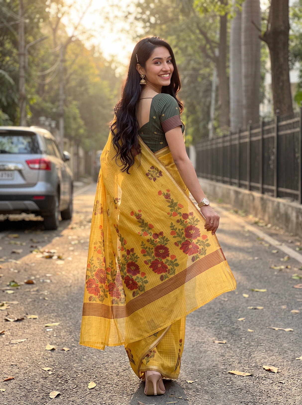 MIMOSA Saree Saree — pose 2 styling detail