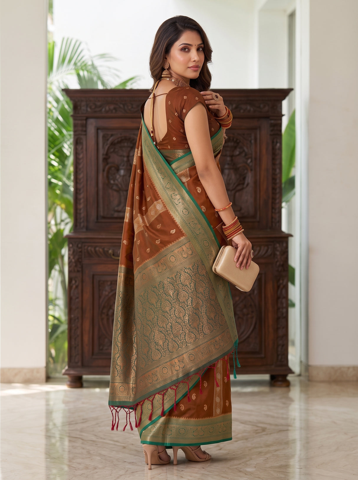 MIMOSA Brown Saree Saree — pose 7 styling detail
