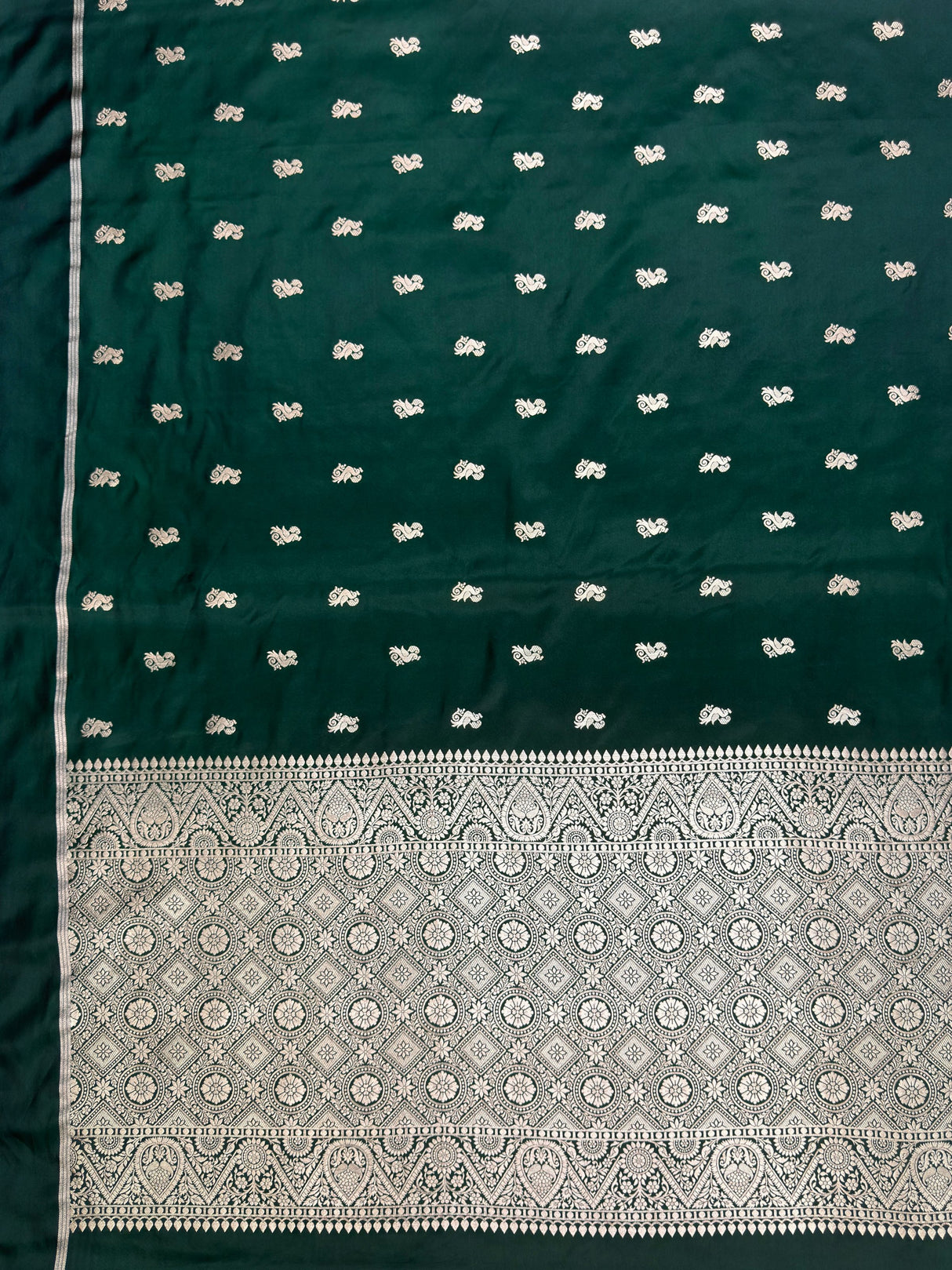 MIMOSA Bottle Green Saree Saree — pallu and zari work detail
