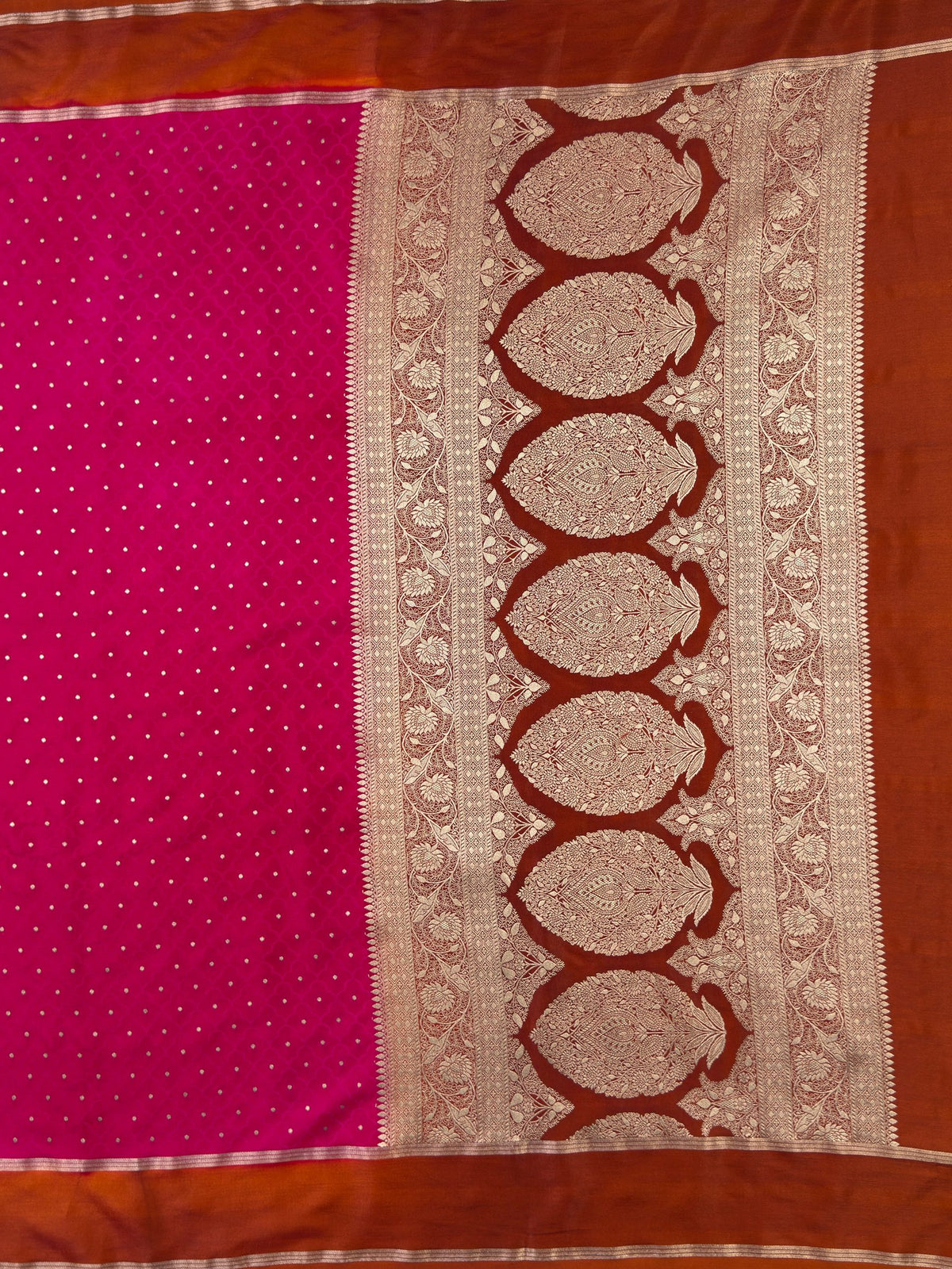 MIMOSA Strawberry Saree Saree — pallu and zari work detail