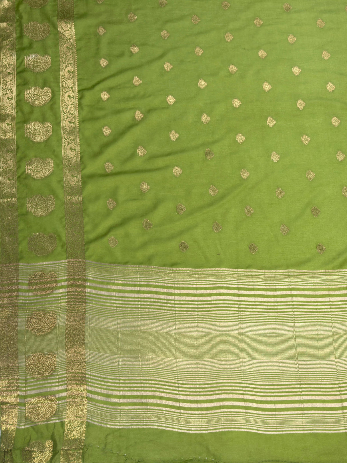 MIMOSA Olive Saree Saree — pallu and zari work detail