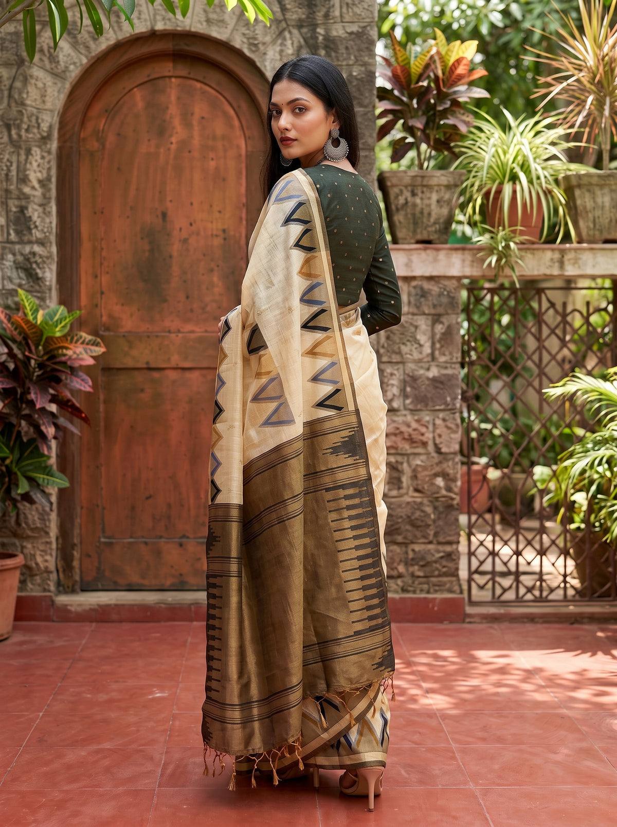 MIMOSA Tussar Banarasi Saree — pose 7 styling detail