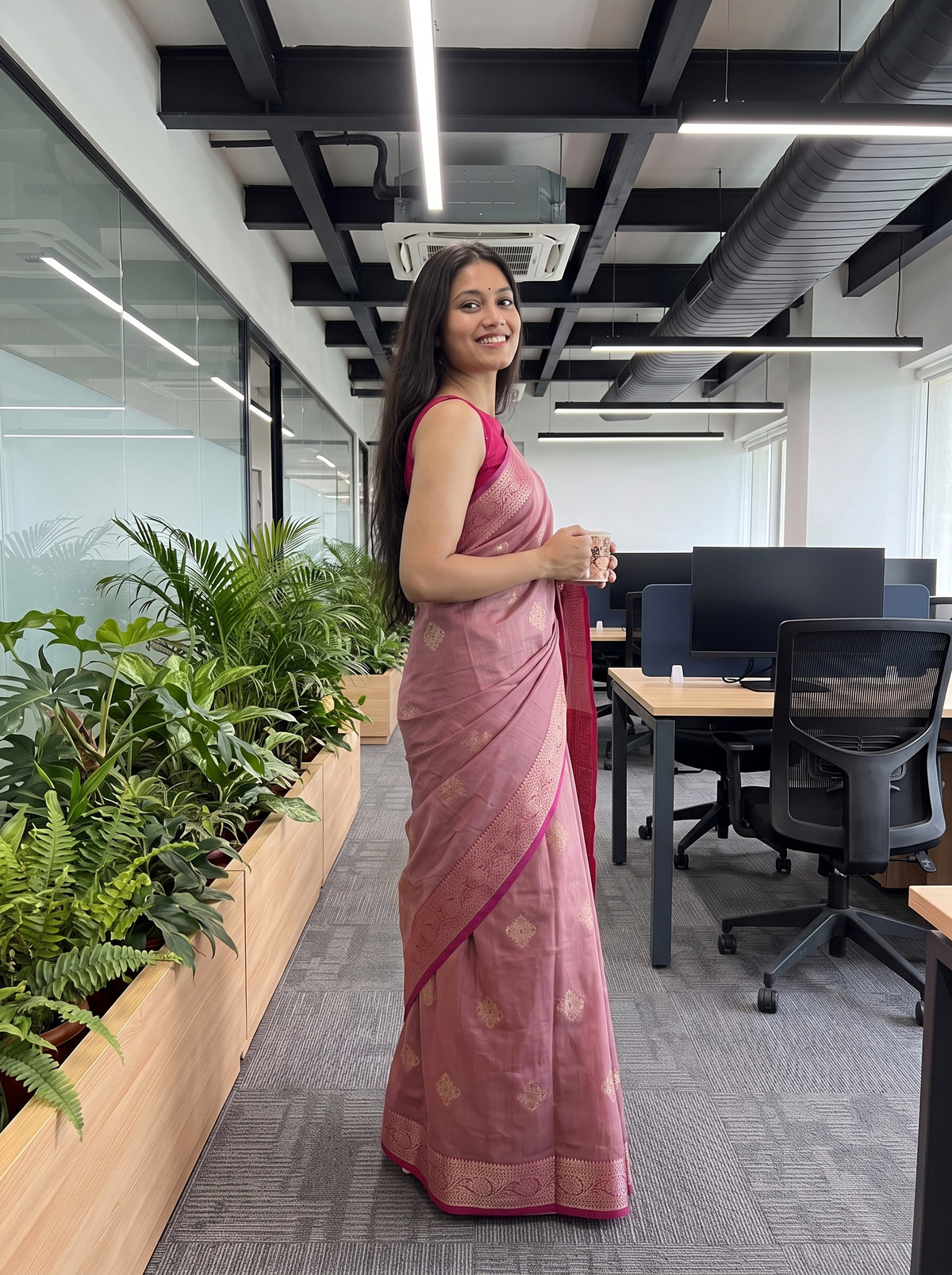 MIMOSA Pink Maheshwari Cotton Cotton Saree — pose 5 styling detail