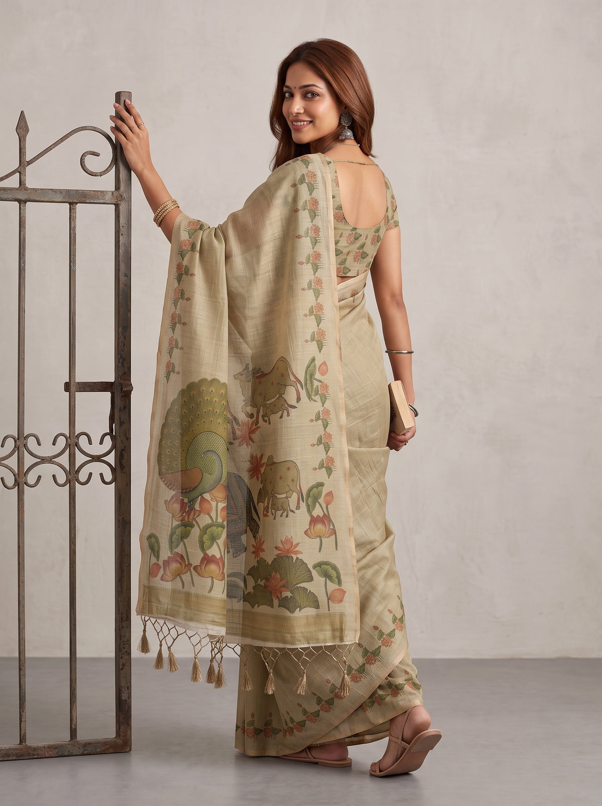 MIMOSA Tussar Banarasi Linen Saree — pose 7 styling detail