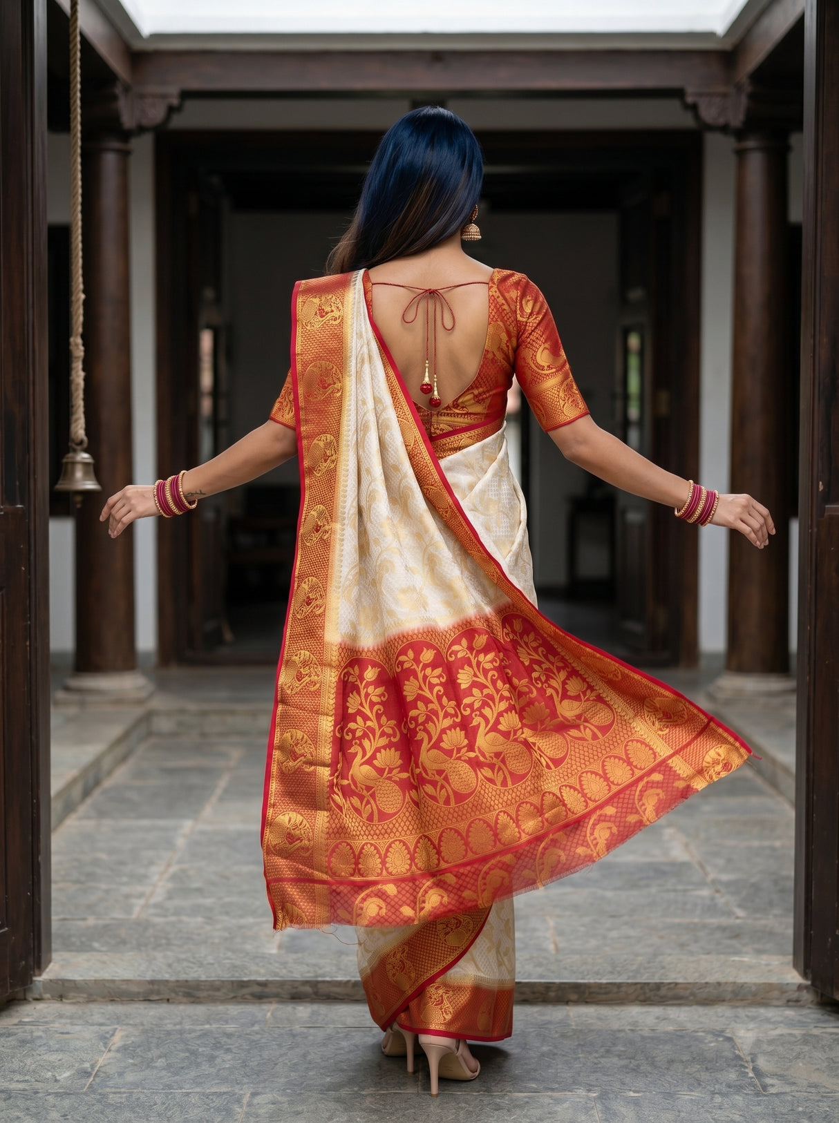 MIMOSA Saree Saree — pose 2 styling detail