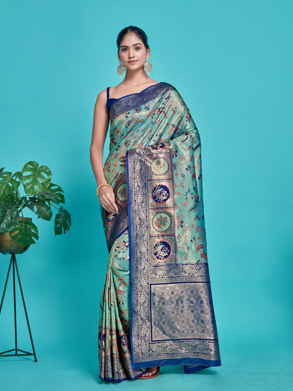 Mimosa Women's Woven Design Patola Style Art Silk Saree With Blouse Piece : SA00001389BLUFREE