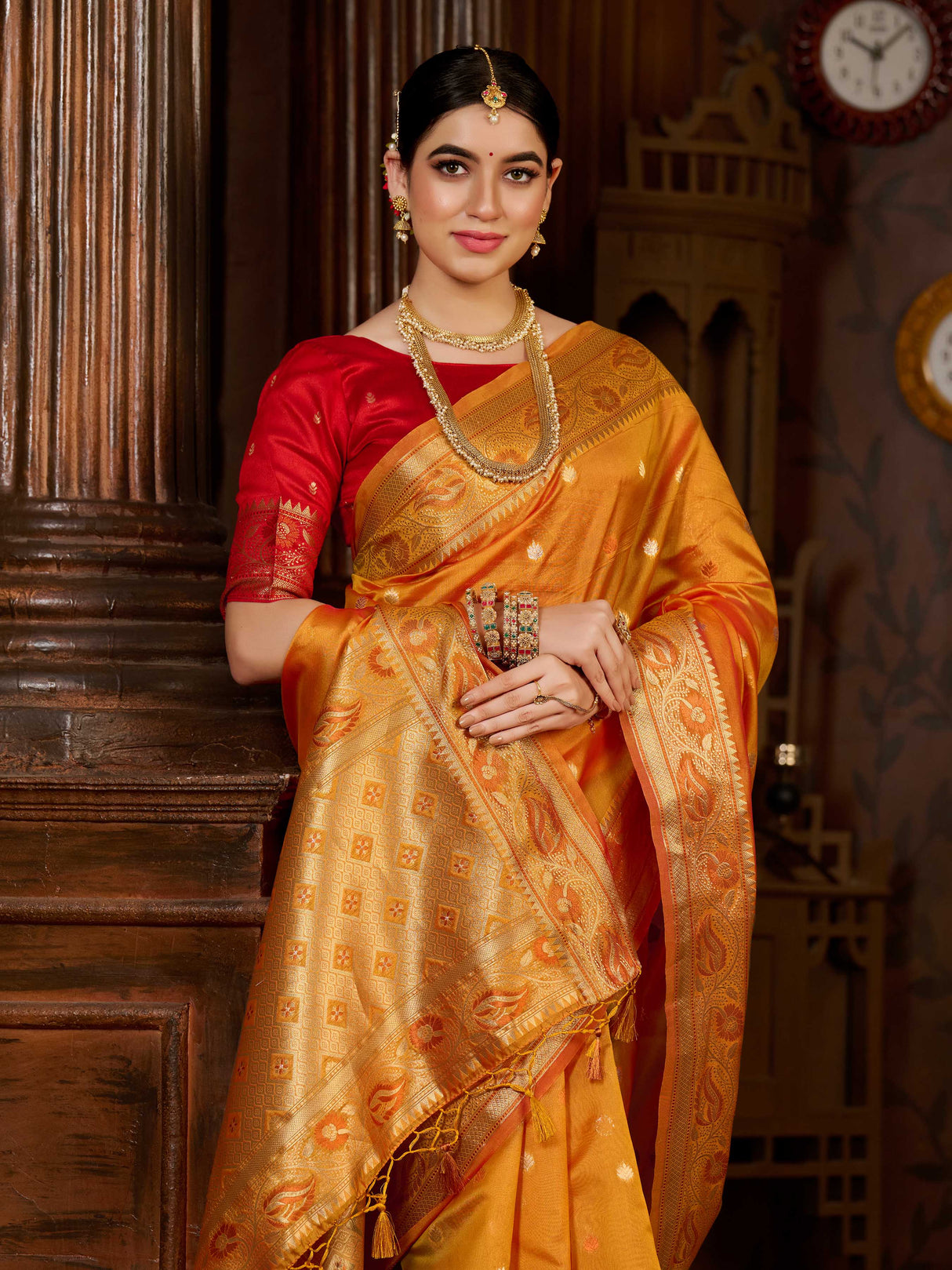 Mimosa Women's Woven Design Kanjivaram Art Silk Saree With Blouse Piece : SA0000868GD