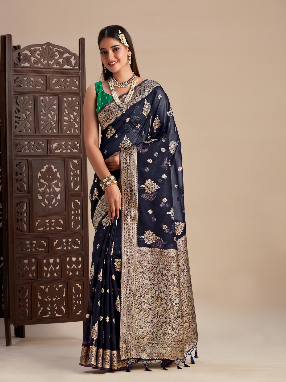 Mimosa Women's Woven Design Banarasi Organza Saree With Blouse Piece : SA00001161NV