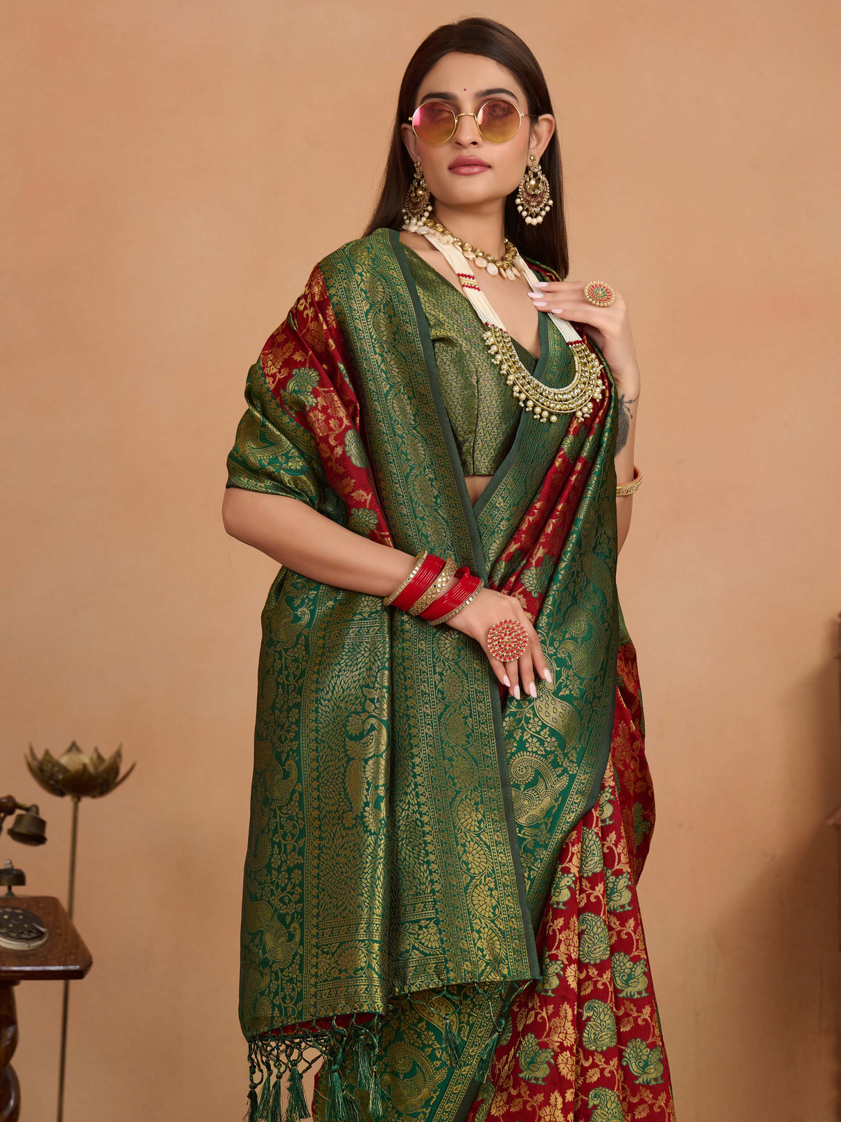 Mimosa Women's Woven Design Kanjivaram Art Silk Saree With Blouse Piece : SA0000890MR