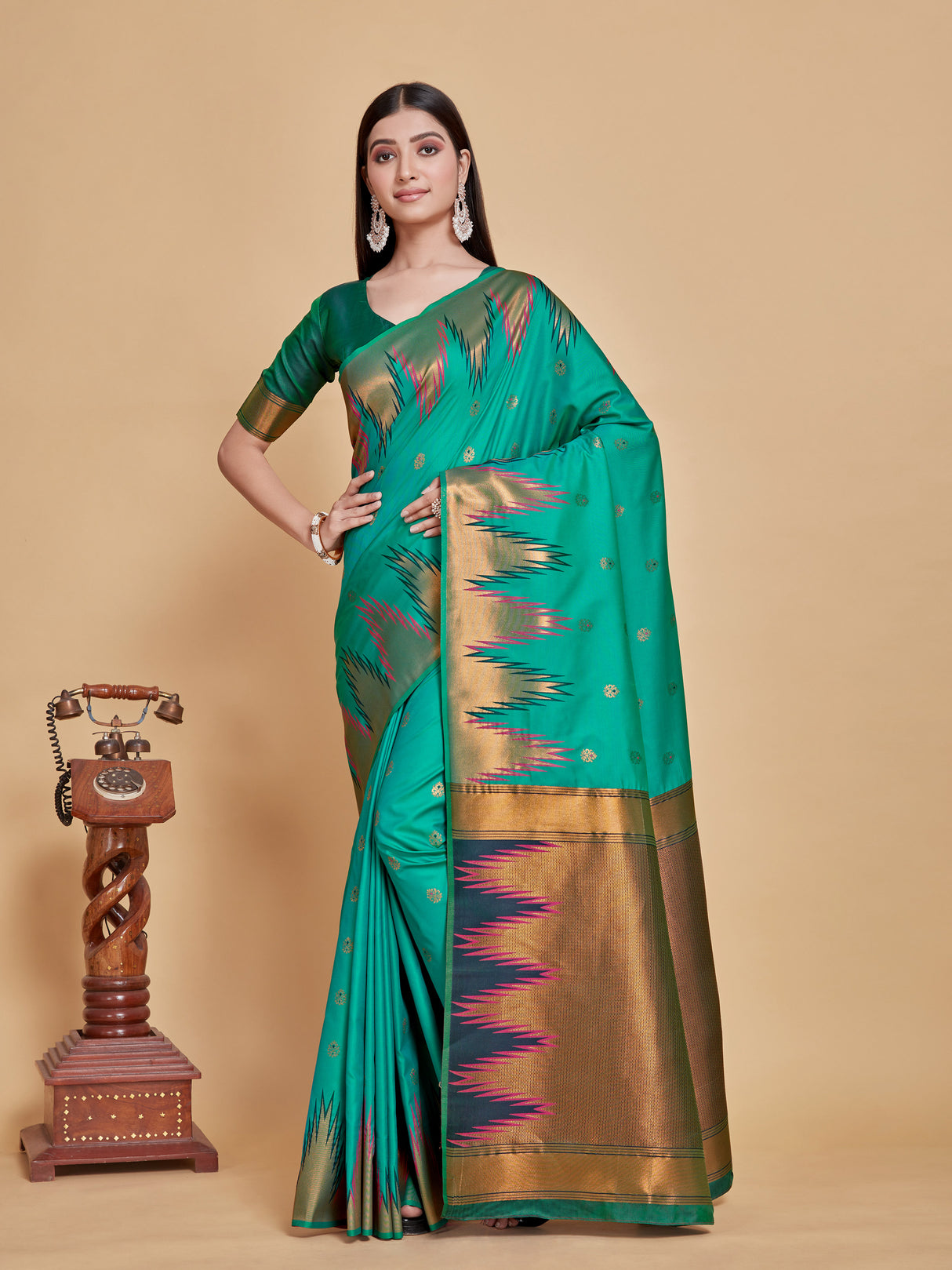 Mimosa Women's Woven Design Kanjivaram Style Art Silk Saree With Blouse Piece : SA00001386RMFREE