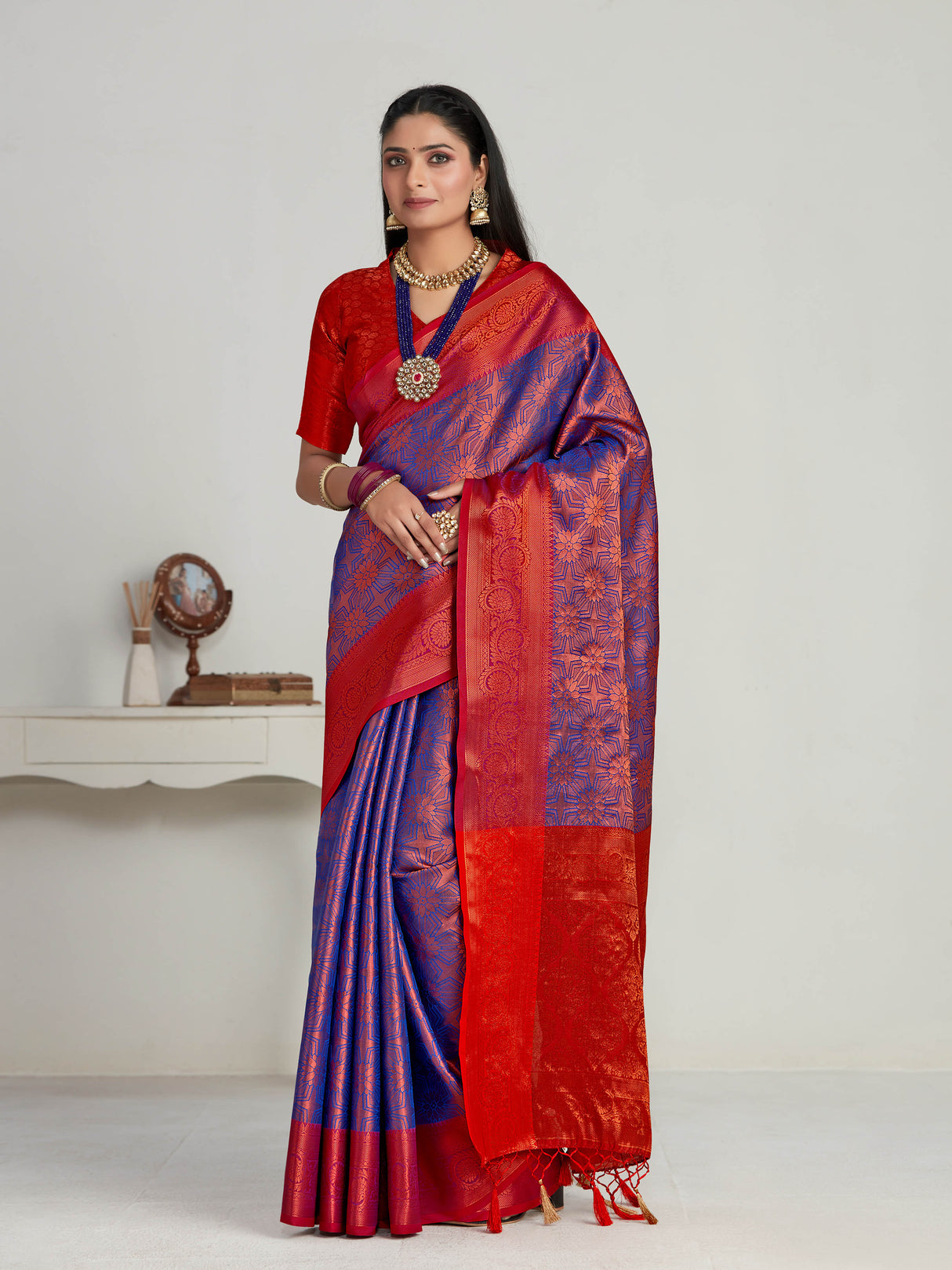Mimosa Women's Woven Design Kanjivaram Art Silk Saree With Blouse Piece : SA00001135RB