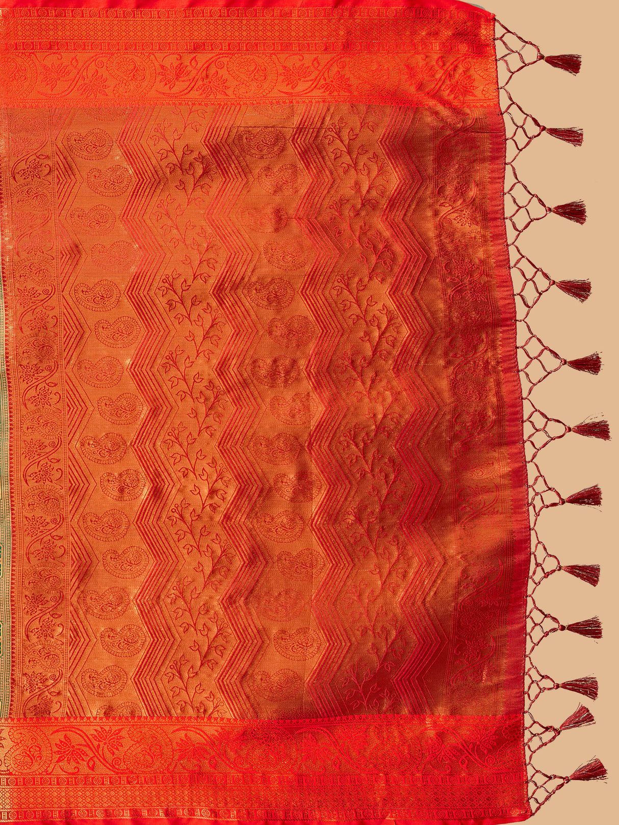 Mimosa Women's Woven Design Kanjivaram Style Art Silk Saree With Blouse Piece : SA00001287BGFREE