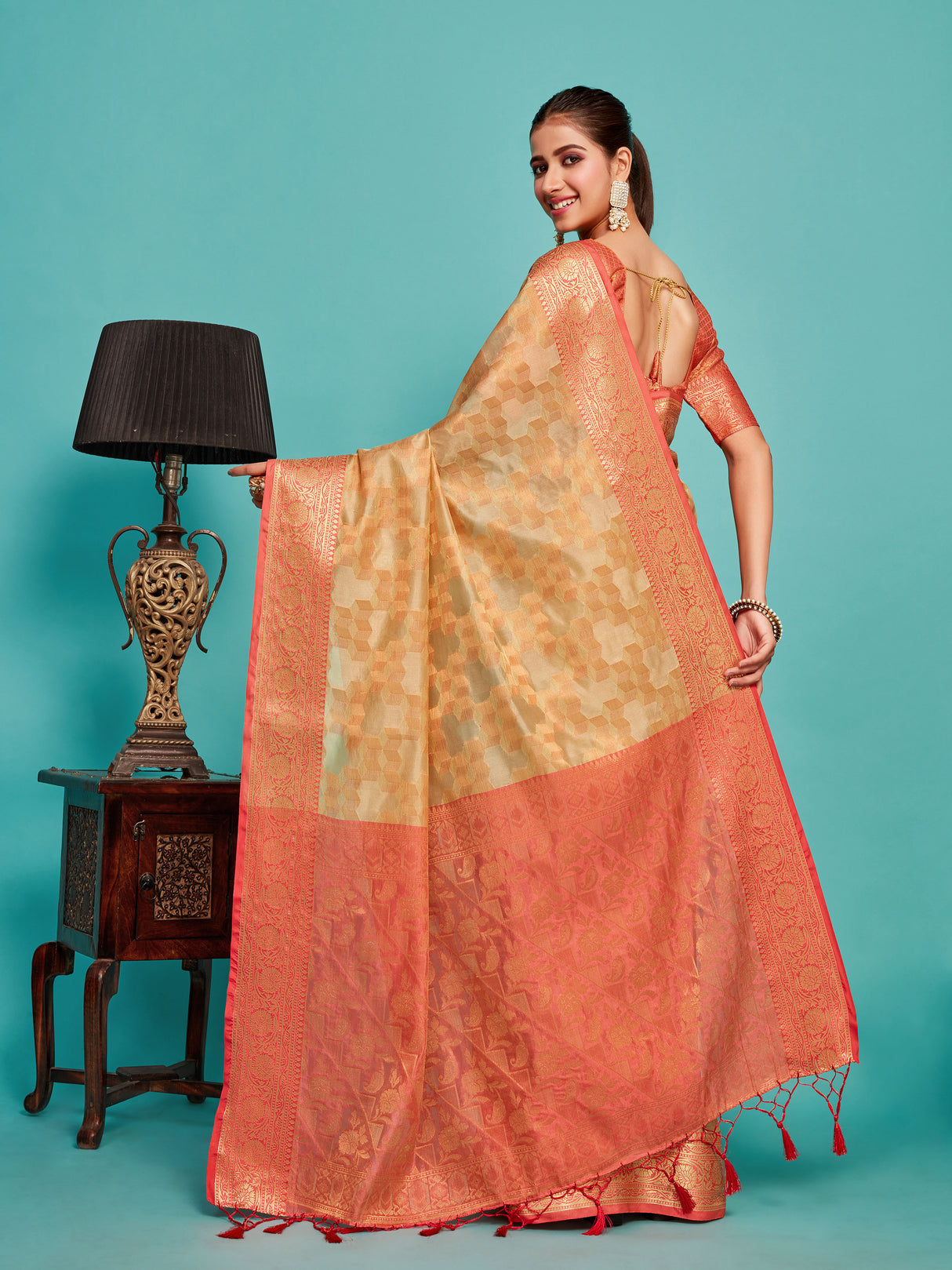 Mimosa Women's Woven Design Kanjivaram Art Silk Saree With Blouse Piece : SA00001228TSFREE