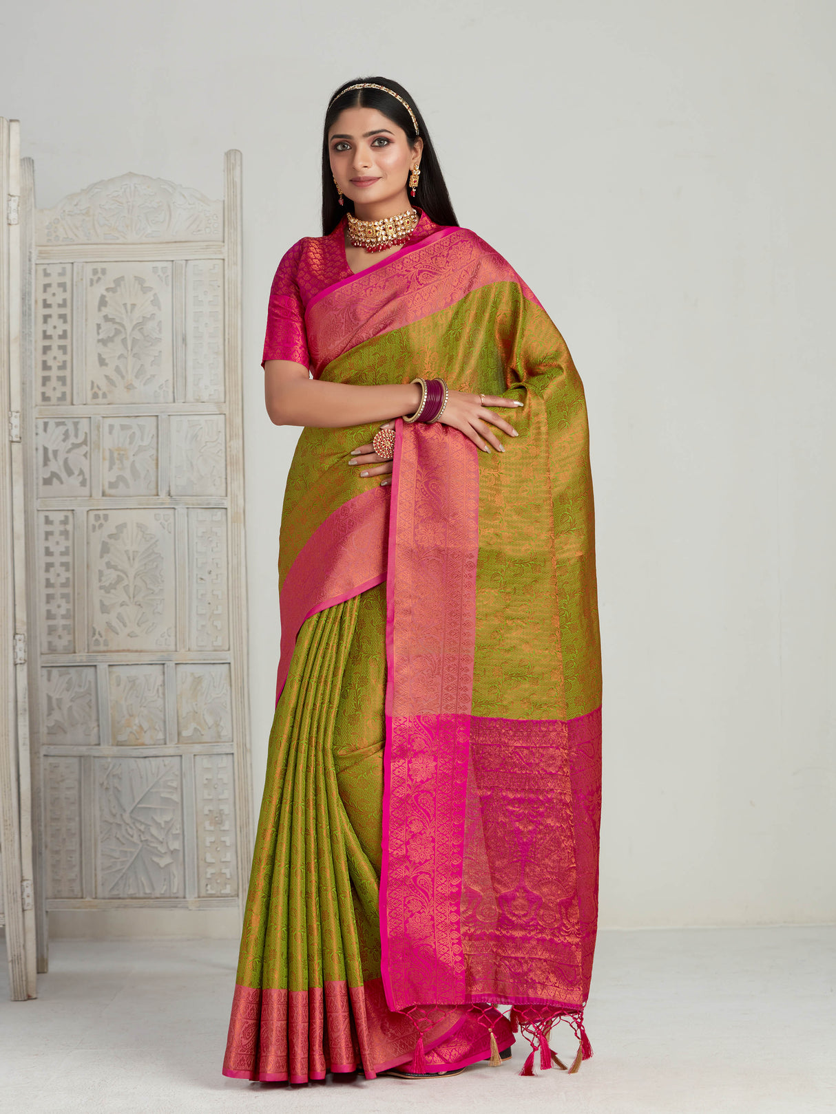 Mimosa Women's Woven Design Kanjivaram Art Silk Saree With Blouse Piece : SA00001134OL