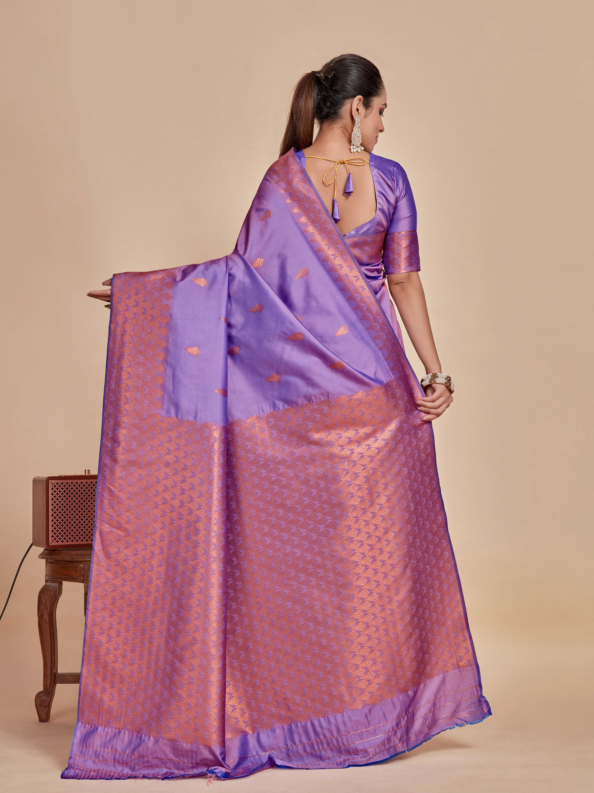 Mimosa Women's Woven Design Kanjivaram Style Art Silk Saree With Blouse Piece : SA00001328LVFREE