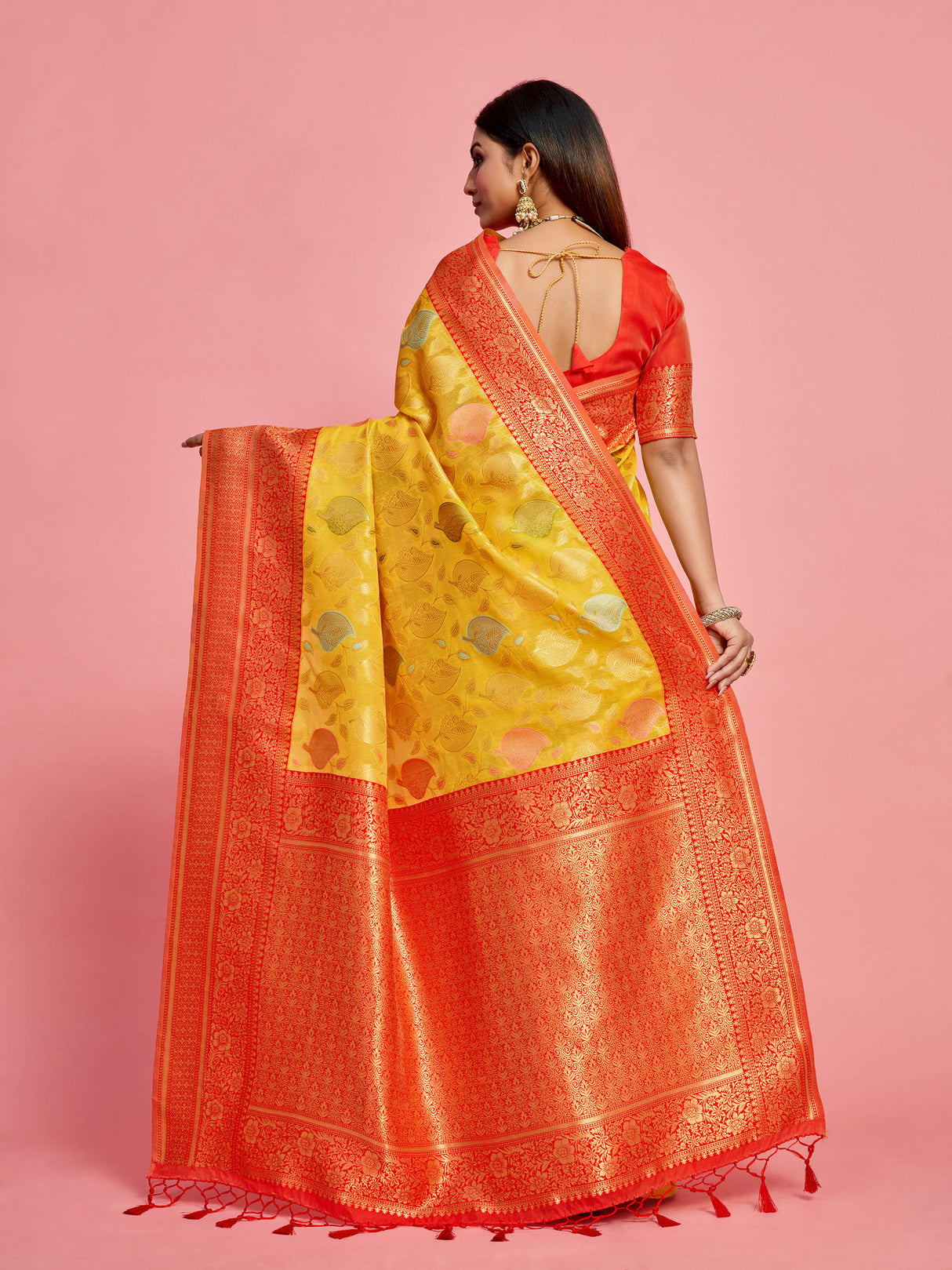 Mimosa Women's Woven Design Kanjivaram Linen Saree With Blouse Piece : SA00001236GDFREE