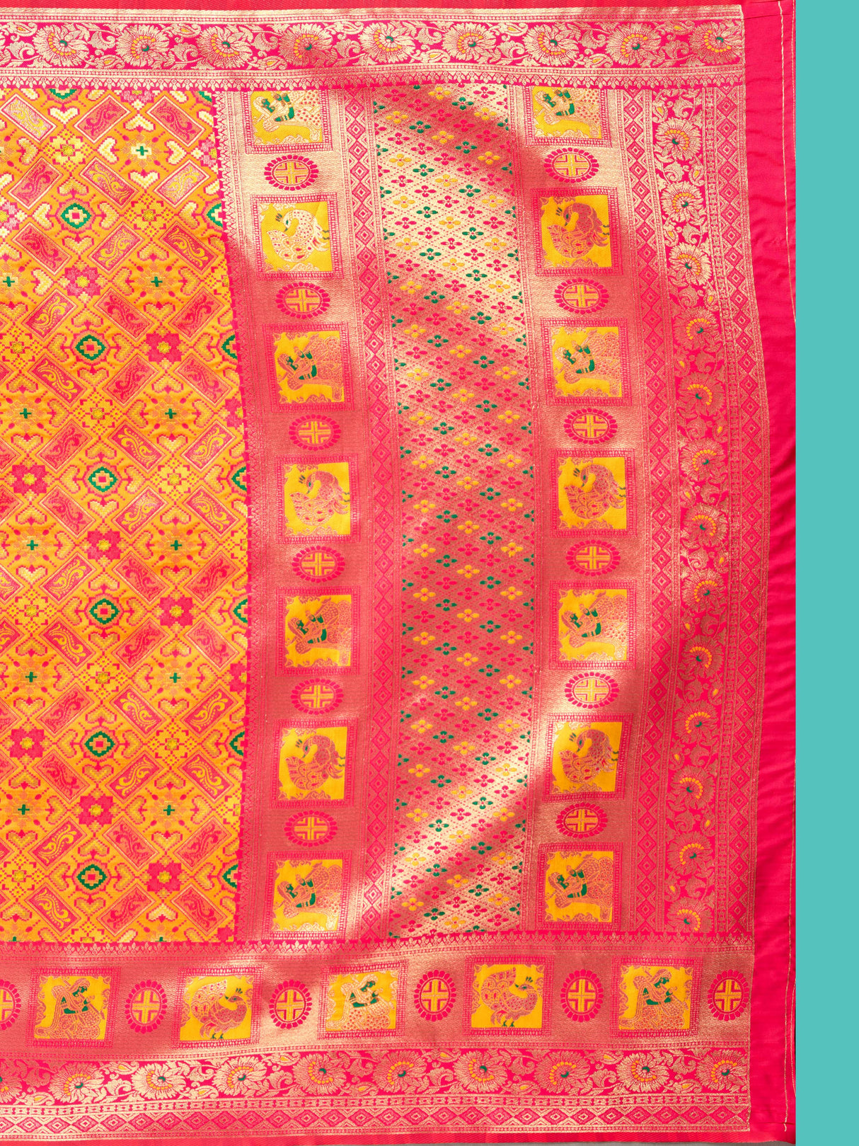 Mimosa Women's Woven Design Patola Style Art Silk Saree With Blouse Piece : SA00001344GDFREE