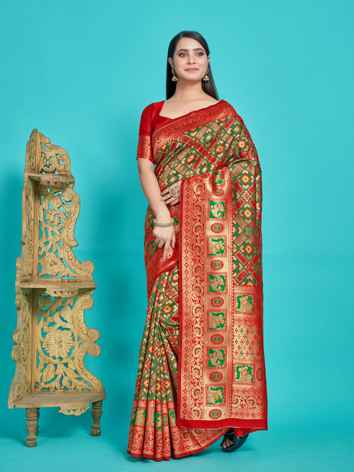 Mimosa Women's Woven Design Patola Style Art Silk Saree With Blouse Piece : SA00001344GRNFREE