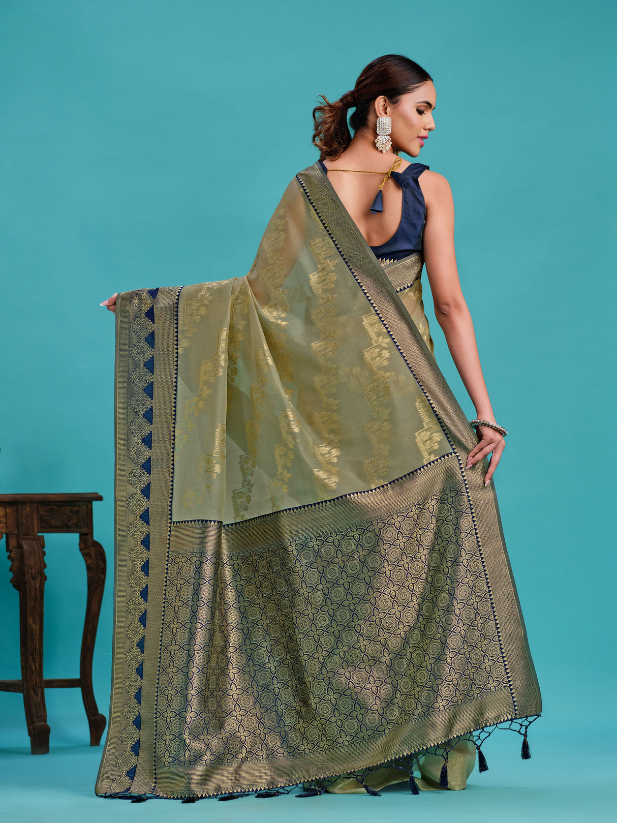 Mimosa Women's Woven Design Kanjivaram Linen Saree With Blouse Piece : SA00001233GYFREE