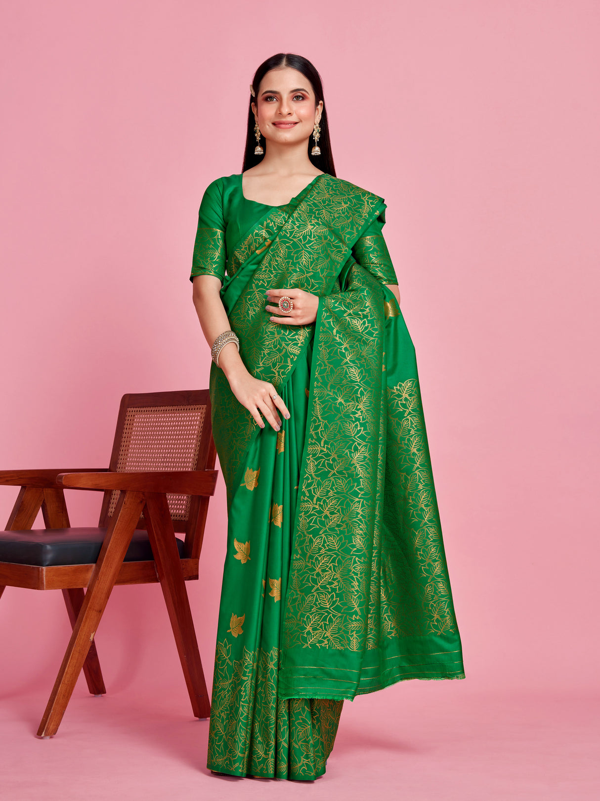 Mimosa Women's Woven Design Kanjivaram Style Art Silk Saree With Blouse Piece : SA00001348GRNFREE