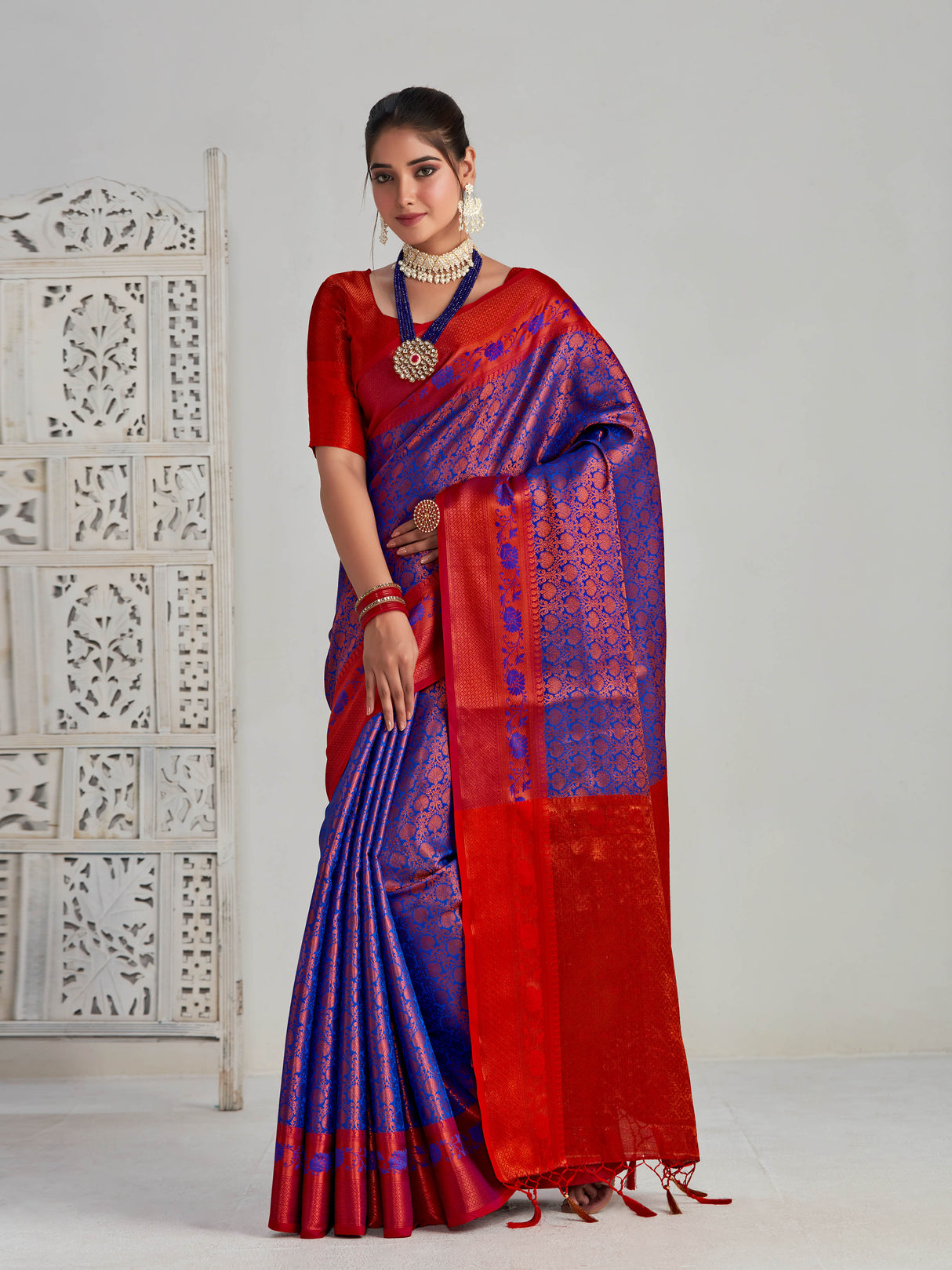 Mimosa Women's Woven Design Kanjivaram Art Silk Saree With Blouse Piece : SA00001133RB