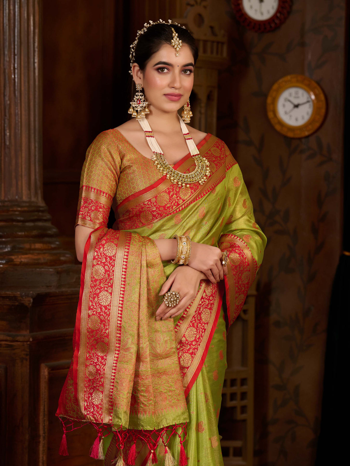 Mimosa Women's Woven Design Kanjivaram Art Silk Saree With Blouse Piece : SA0000943OL