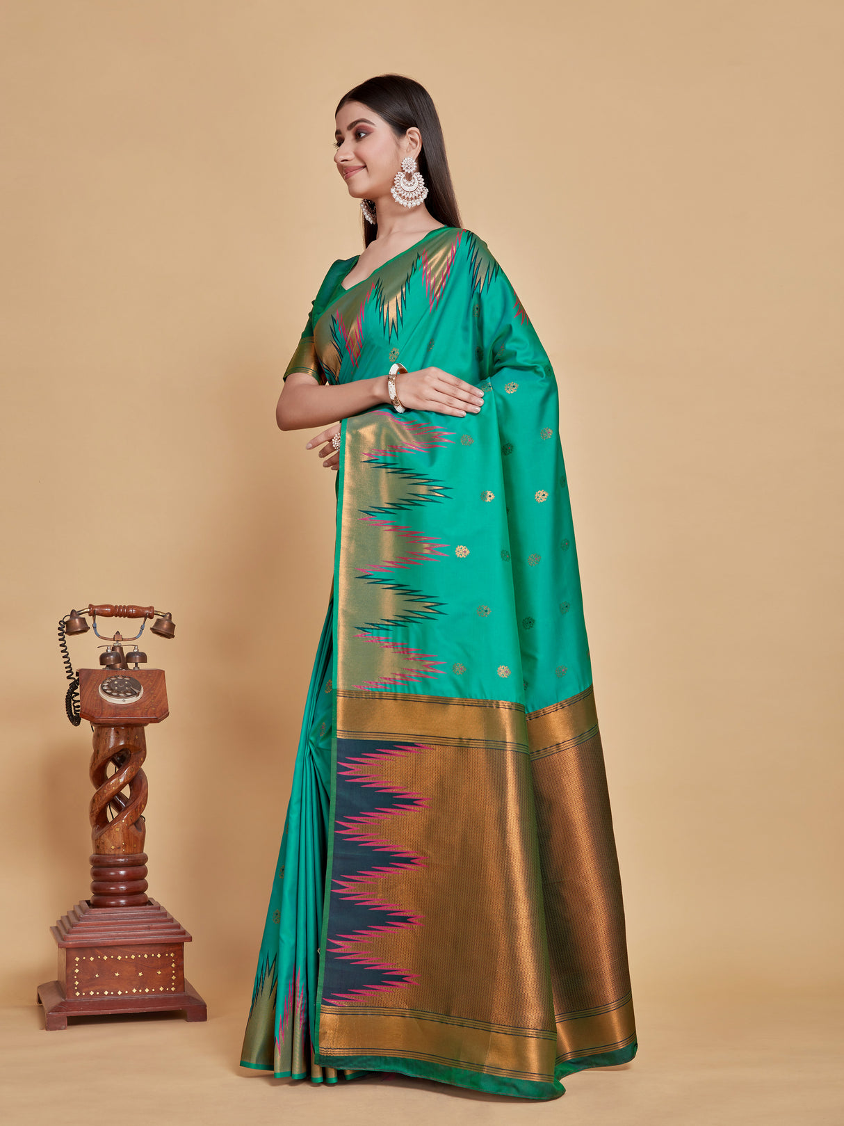 Mimosa Women's Woven Design Kanjivaram Style Art Silk Saree With Blouse Piece : SA00001386RMFREE