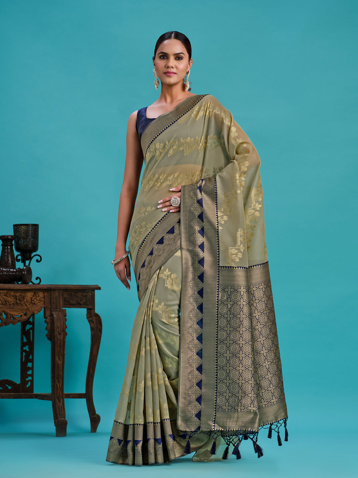 Mimosa Women's Woven Design Kanjivaram Linen Saree With Blouse Piece : SA00001233GYFREE