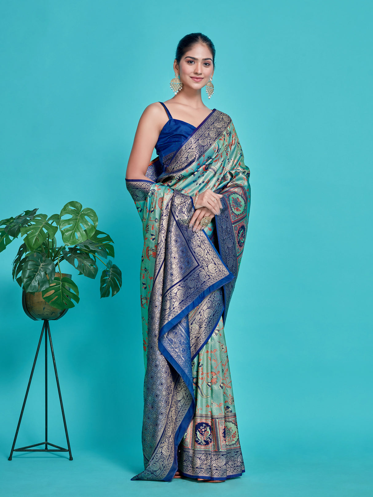 Mimosa Women's Woven Design Patola Style Art Silk Saree With Blouse Piece : SA00001389BLUFREE