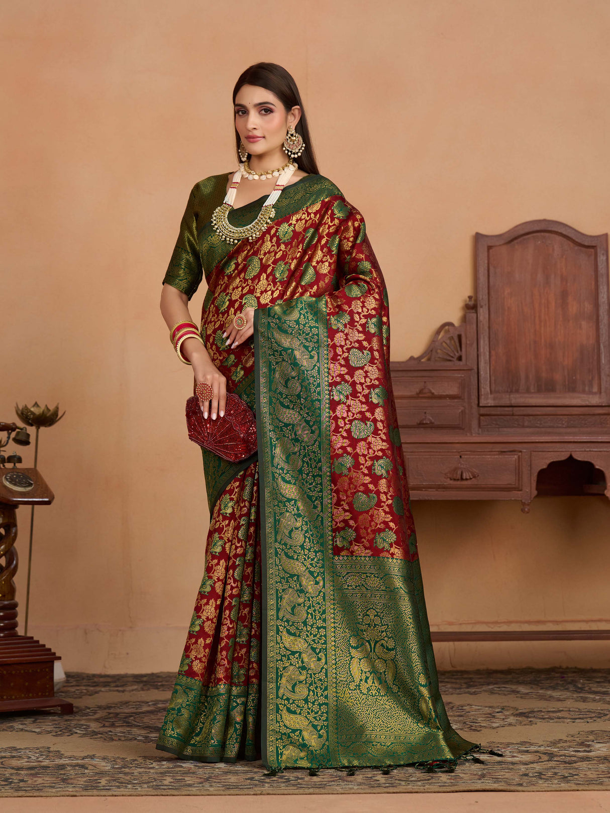 Mimosa Women's Woven Design Kanjivaram Art Silk Saree With Blouse Piece : SA0000890MR
