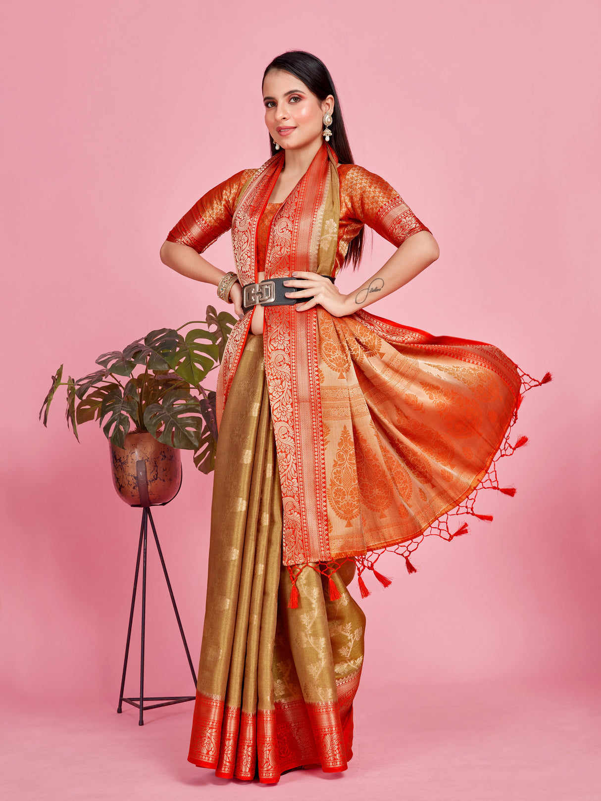 Mimosa Women's Woven Design Kanjivaram Style Art Silk Saree With Blouse Piece : SA0000394CKFREE