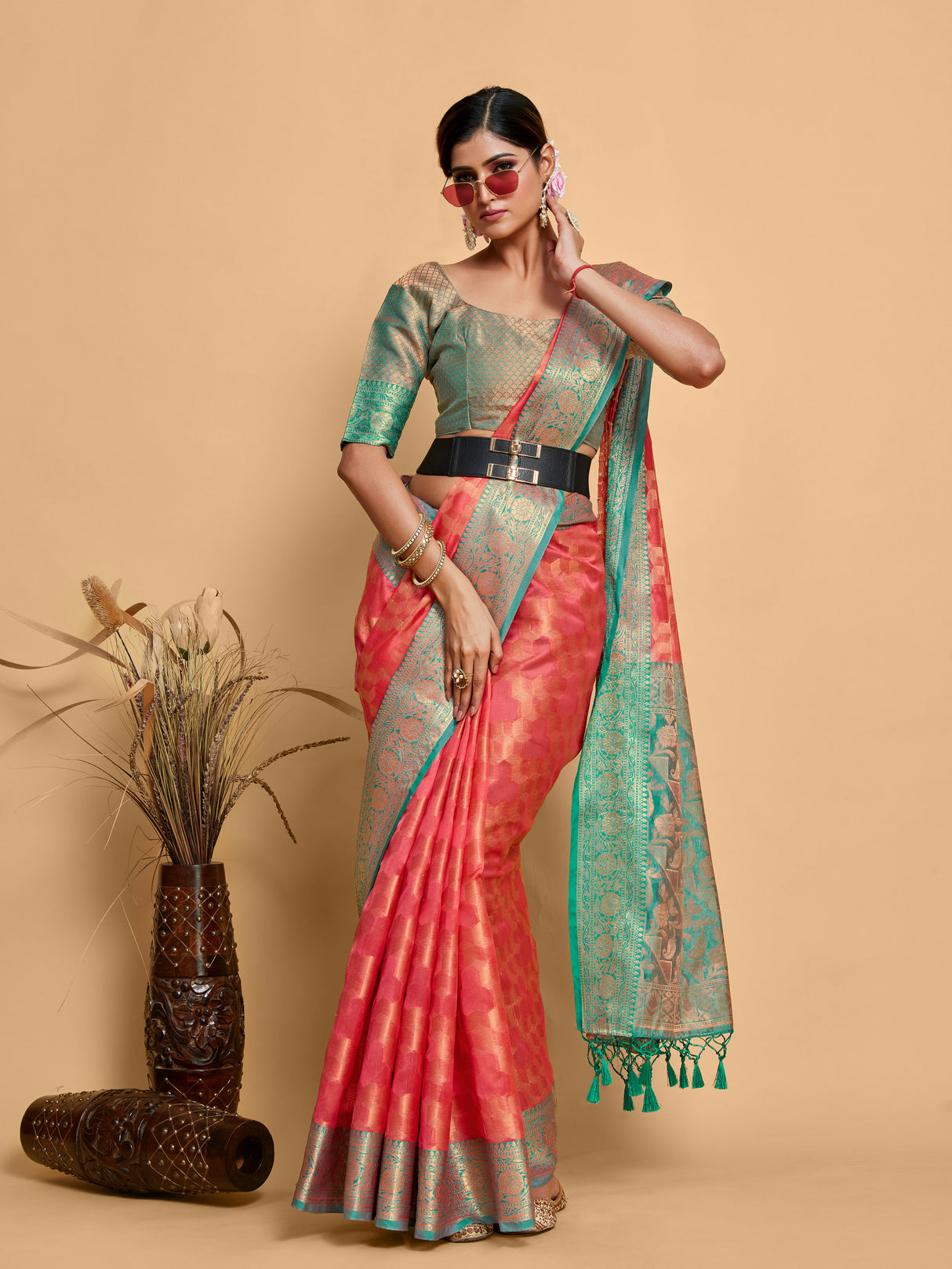 Mimosa Women's Woven Design Kanjivaram Art Silk Saree With Blouse Piece : SA00001228GJFREE