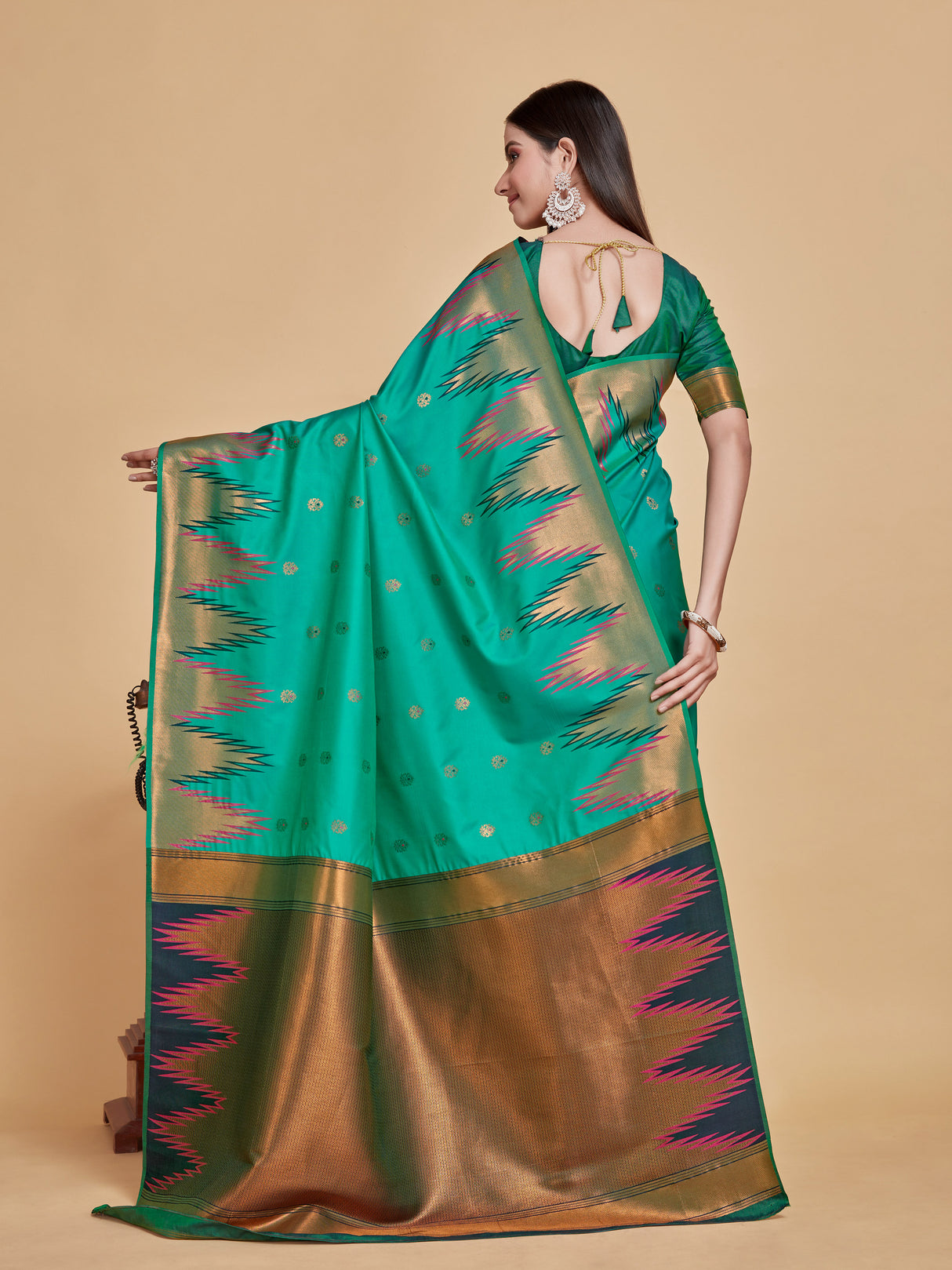 Mimosa Women's Woven Design Kanjivaram Style Art Silk Saree With Blouse Piece : SA00001386RMFREE