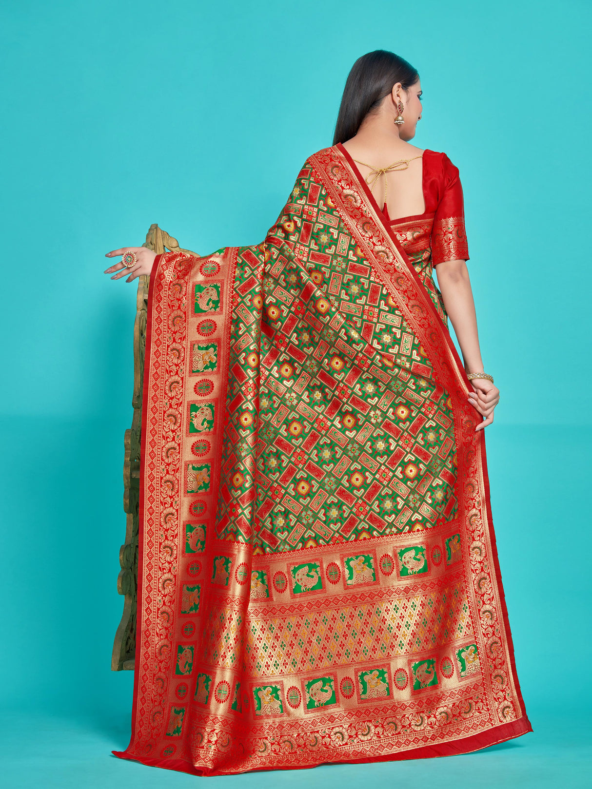Mimosa Women's Woven Design Patola Style Art Silk Saree With Blouse Piece : SA00001344GRNFREE