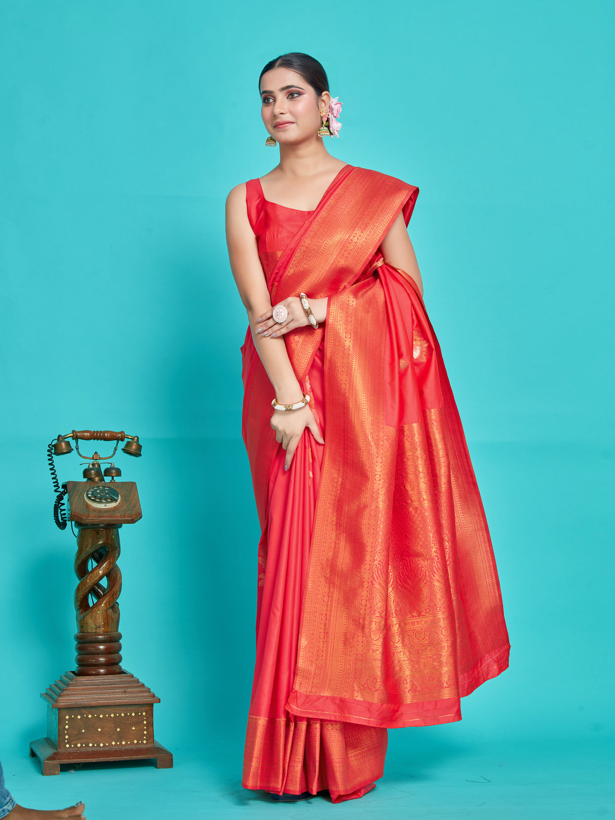 Mimosa Women's Woven Design Kanjivaram Style Art Silk Saree With Blouse Piece : SA00001384GJFREE