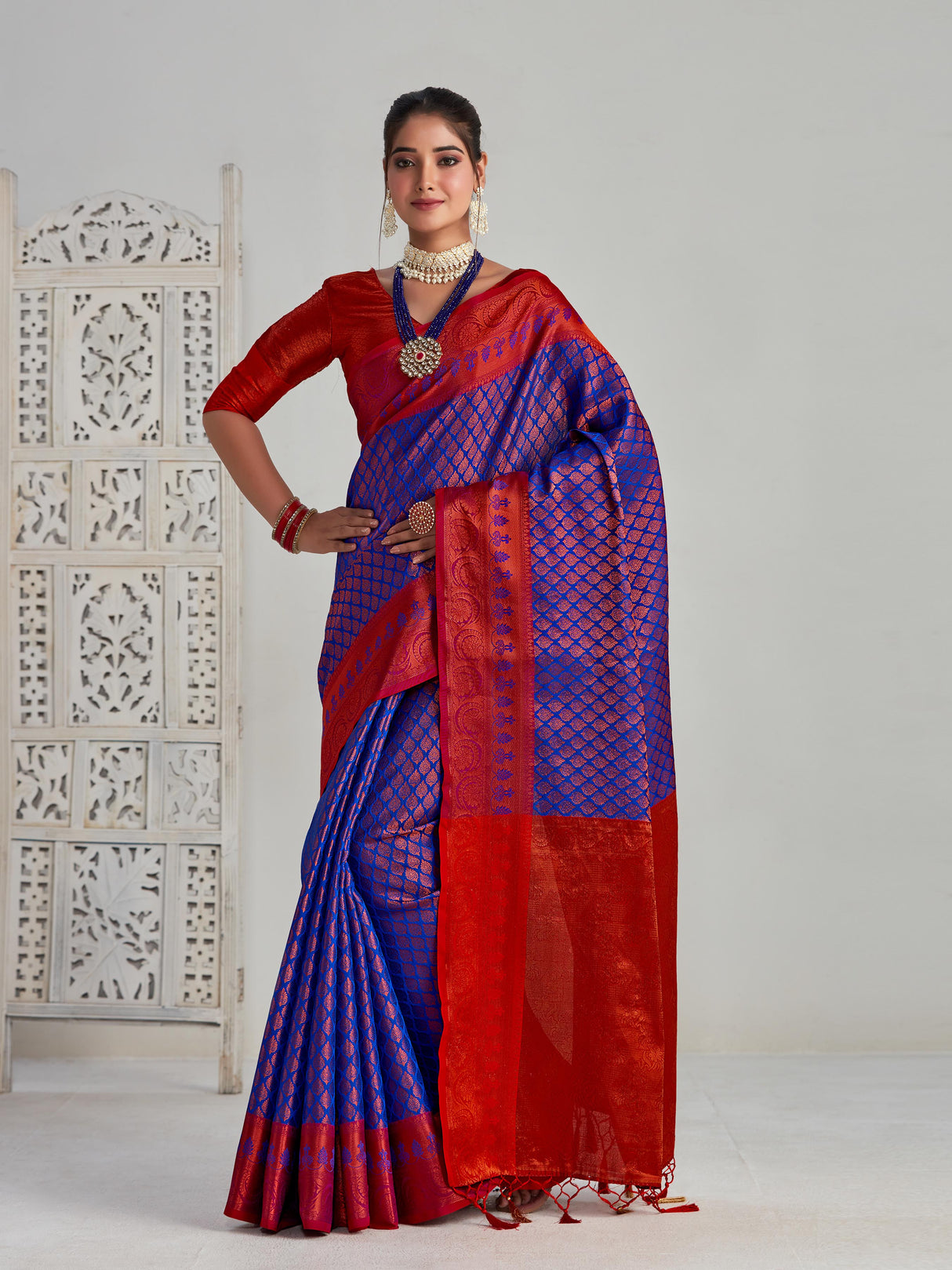 Mimosa Women's Woven Design Kanjivaram Art Silk Saree With Blouse Piece : SA00001131RB